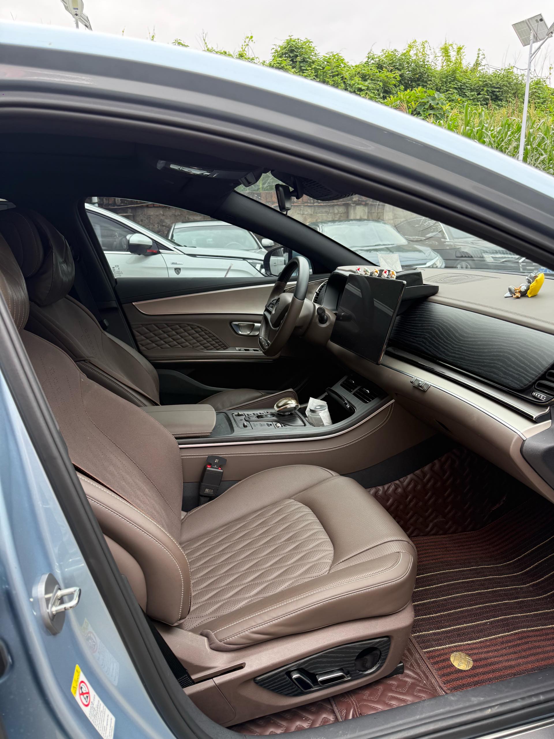 BYD Han 2023 car image #4