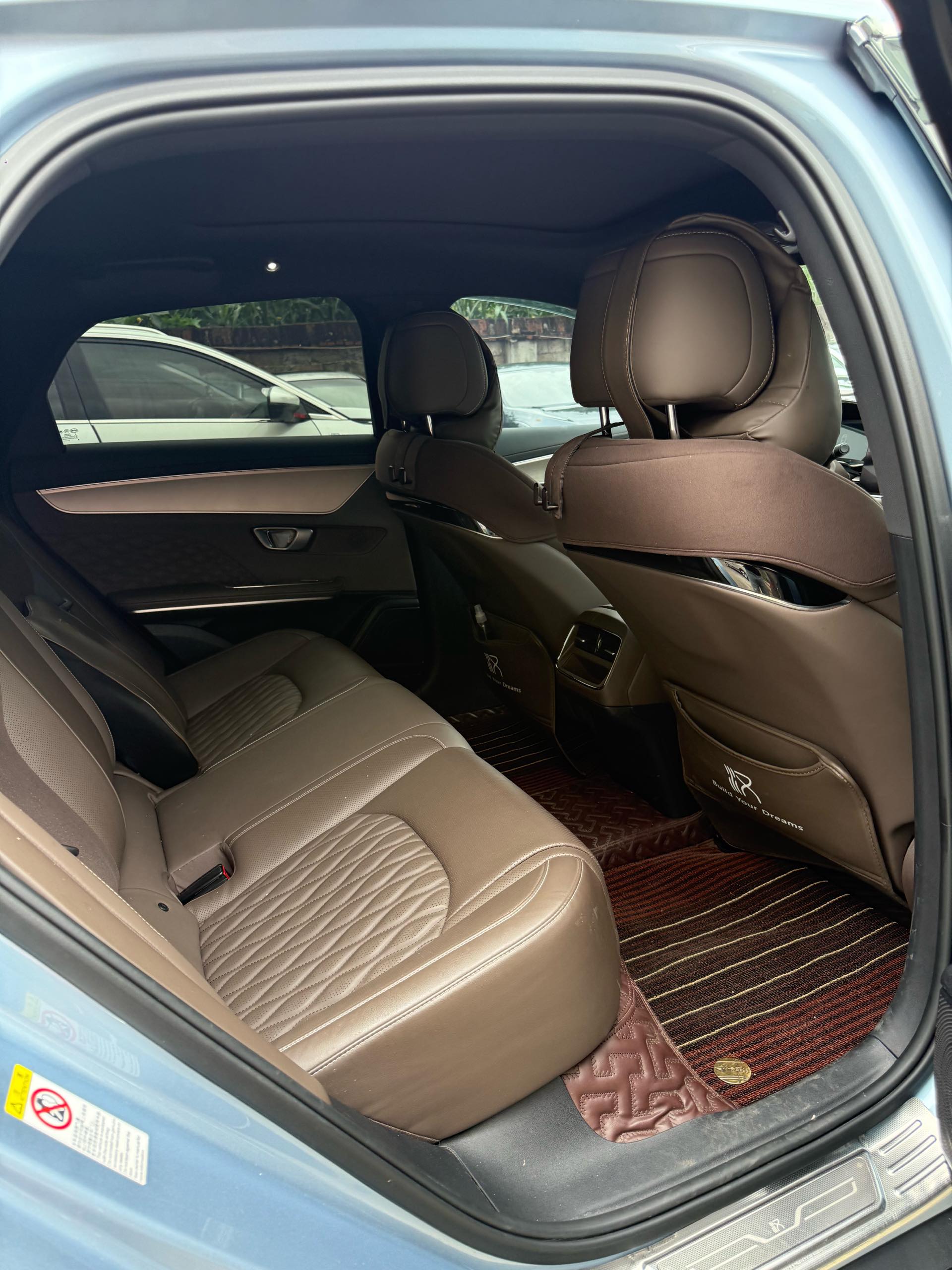 BYD Han 2023 car image #5