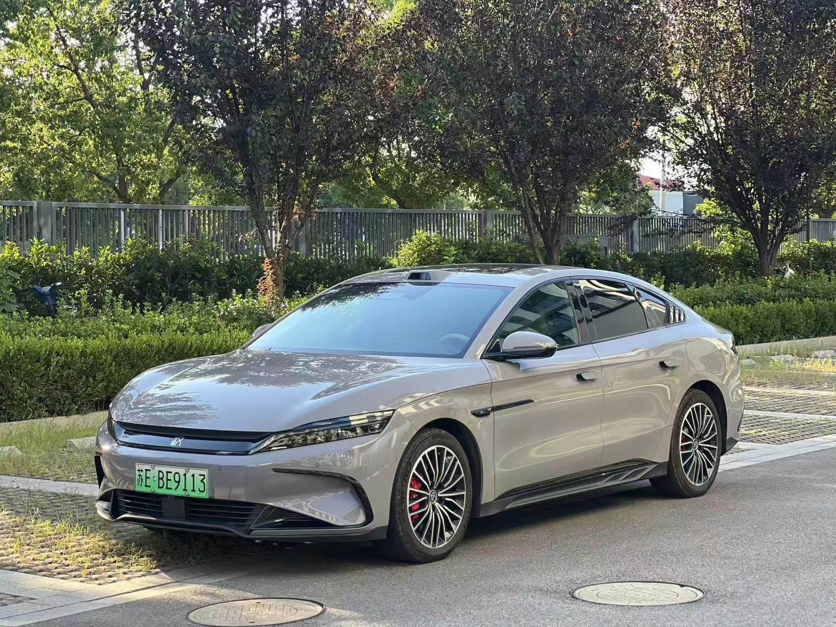 BYD Han 2025 car image 