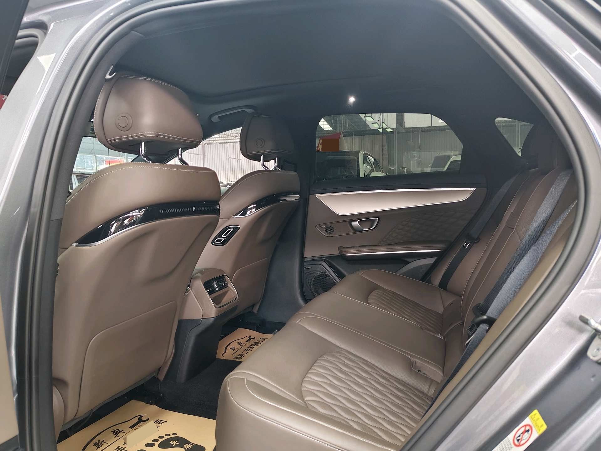 BYD Han 2023 #6 BYD Han 2023 car image #6