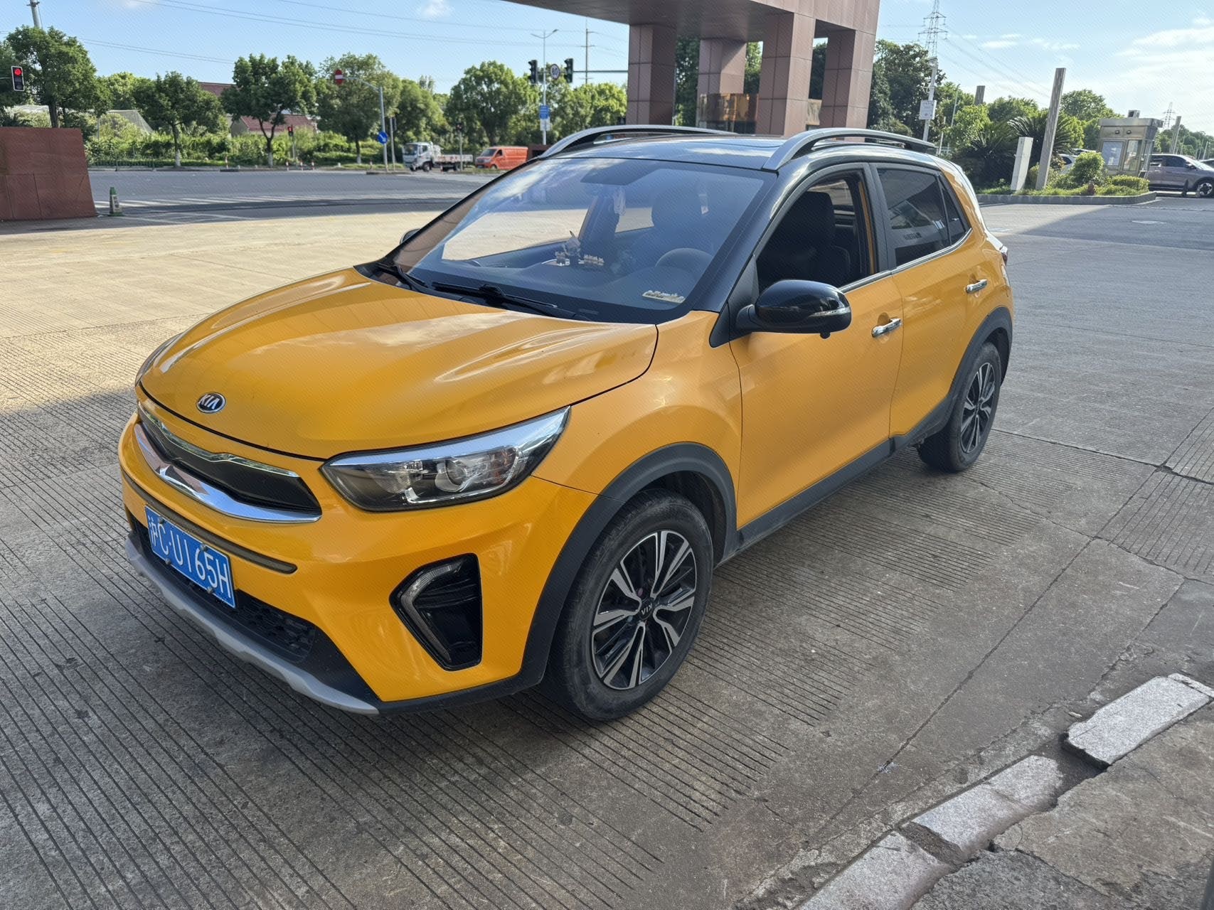 Kia KX1 2019 car image 