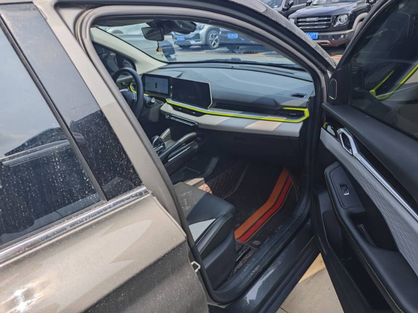 GEELY Coolray 2023 imagen de coche #3