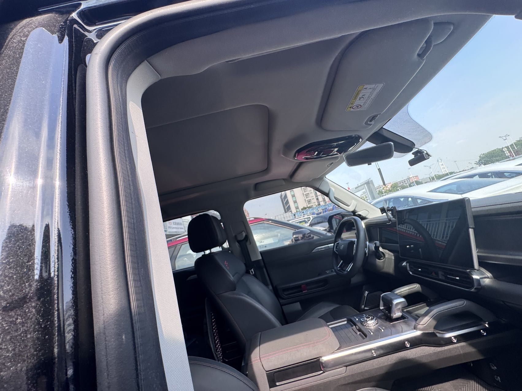 Jetour Traveller 2023 car image #4