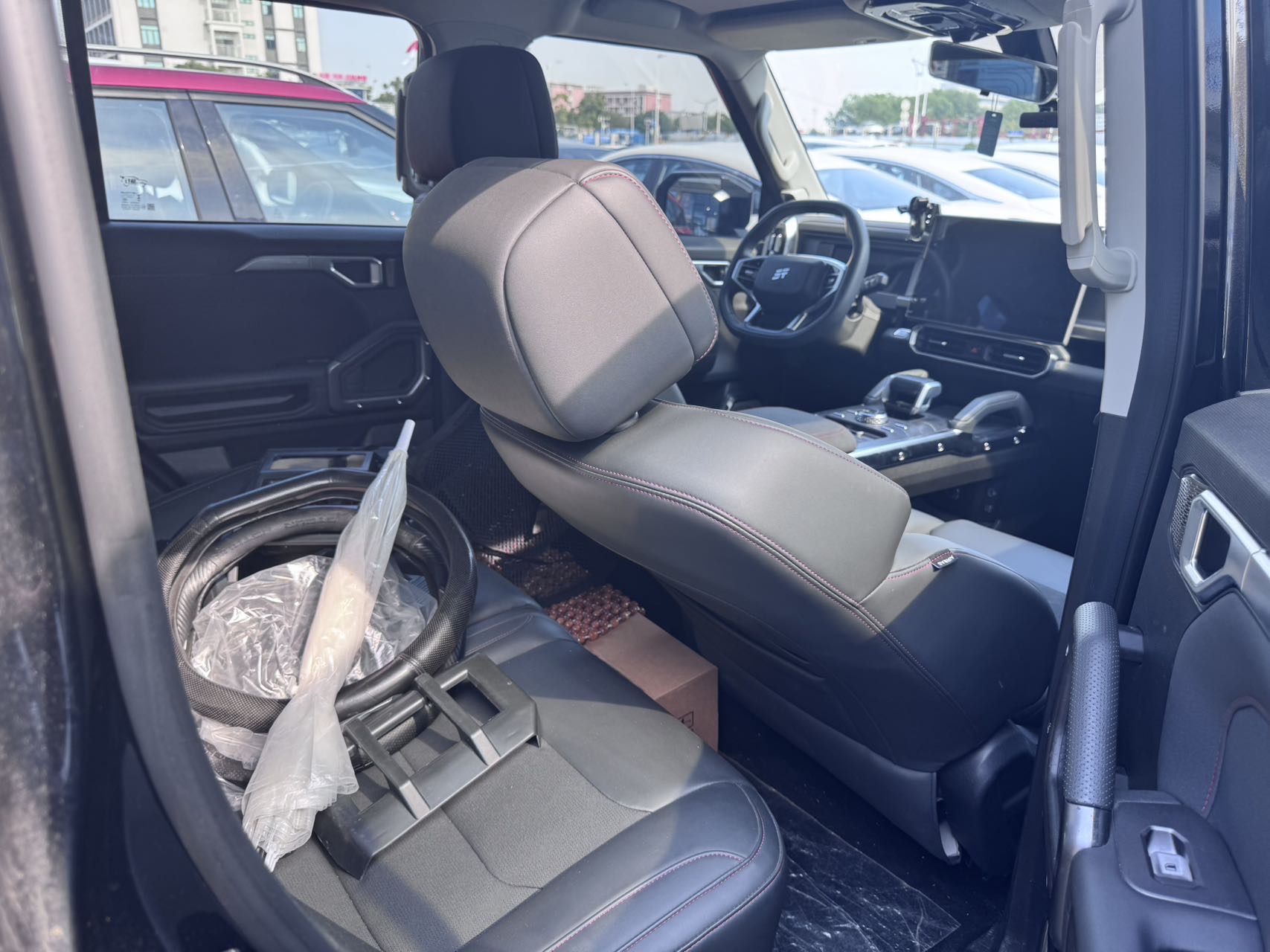 Jetour Traveller 2023 car image #6