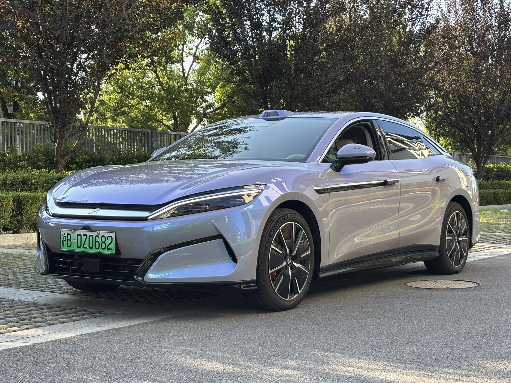 BYD HanL 2025 BYD HanL 2025 car image