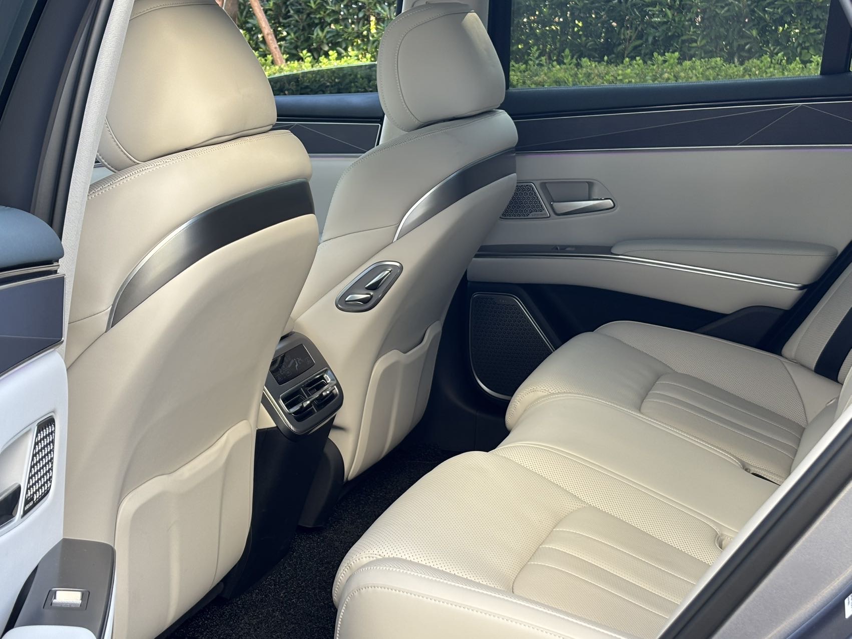 BYD HanL 2025 imagem de carro #8