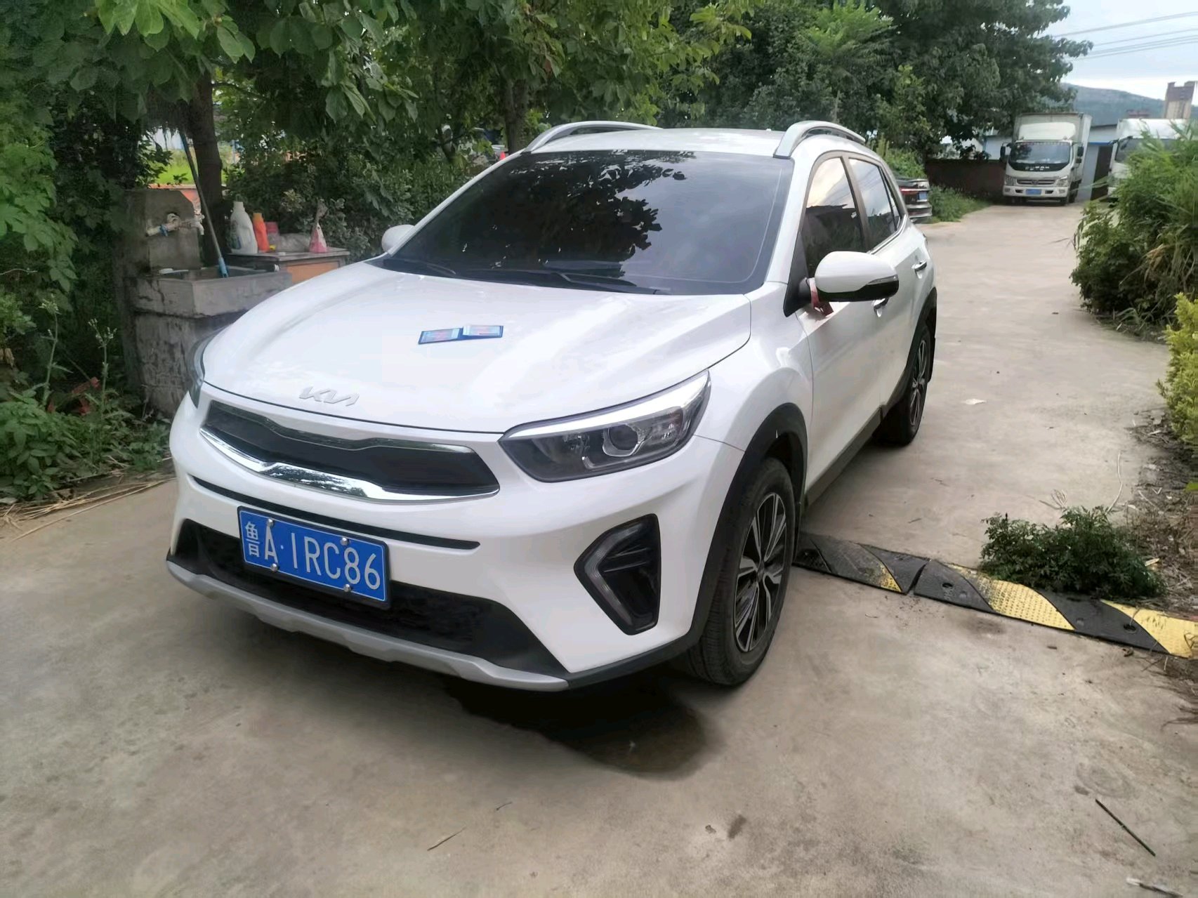 Kia KX1 2024 Kia KX1 2024 car image