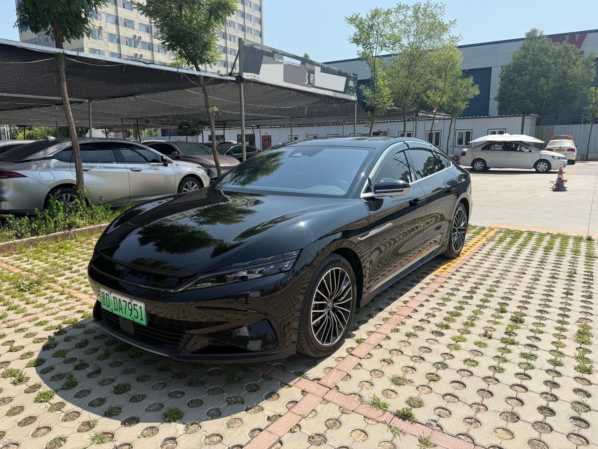 BYD Han 2023 BYD Han 2023 car image