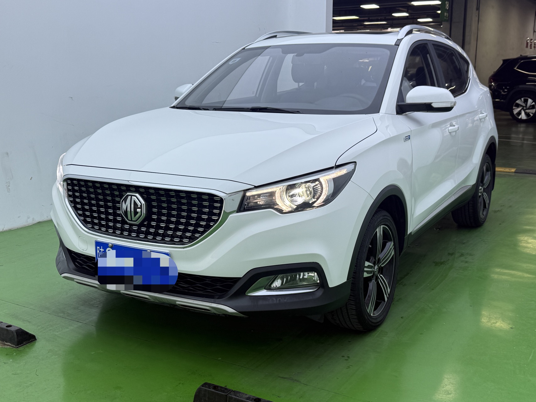 MG ZS 2018 MG ZS 2018 car image