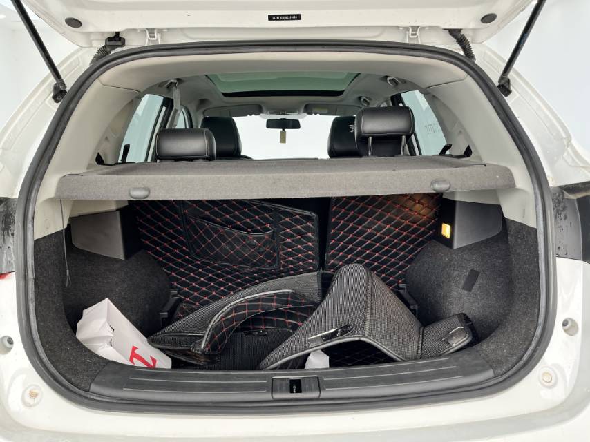 MG ZS 2017 car image #12