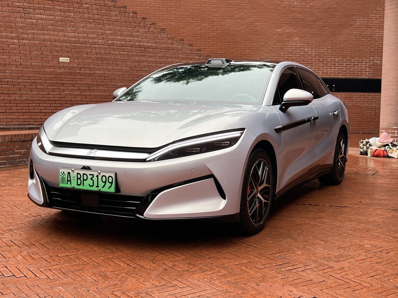 BYD HanL 2025 BYD HanL 2025 car image