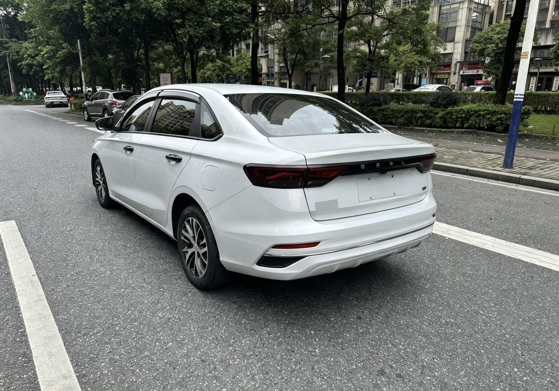 GEELY Emgrand 2024 #4 GEELY Emgrand 2024 car image #4