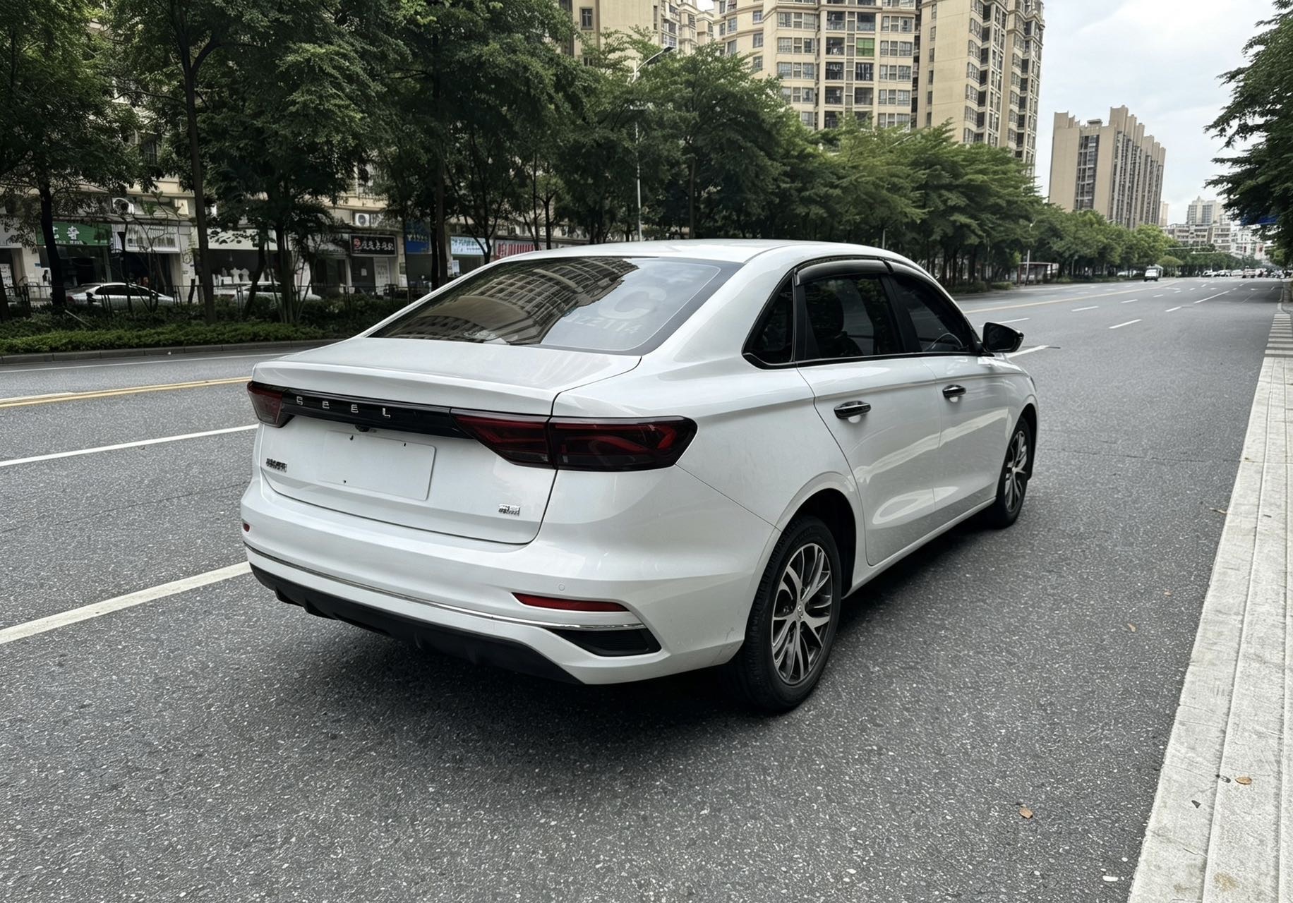 GEELY Emgrand 2024 #6 GEELY Emgrand 2024 car image #6
