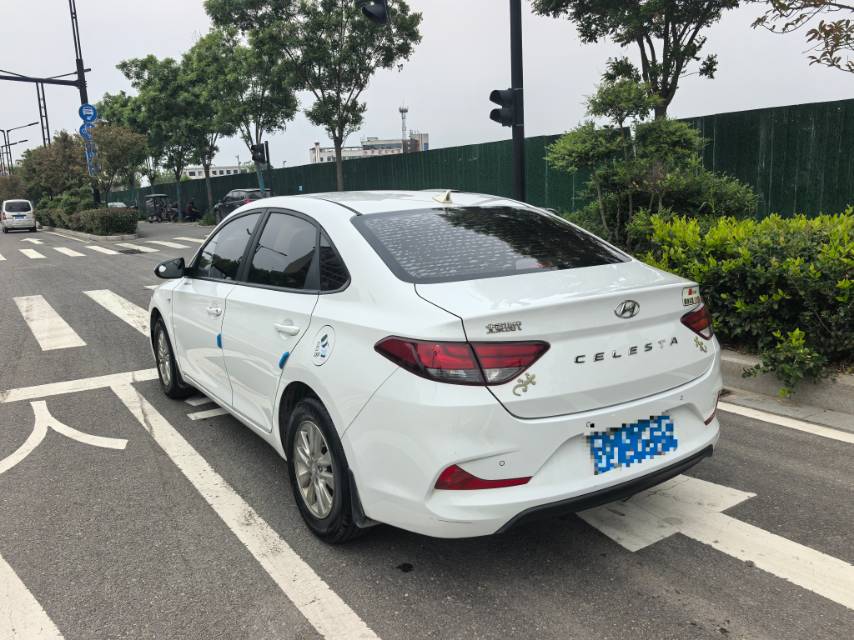 Hyundai Elantra HD 2023 car image #4