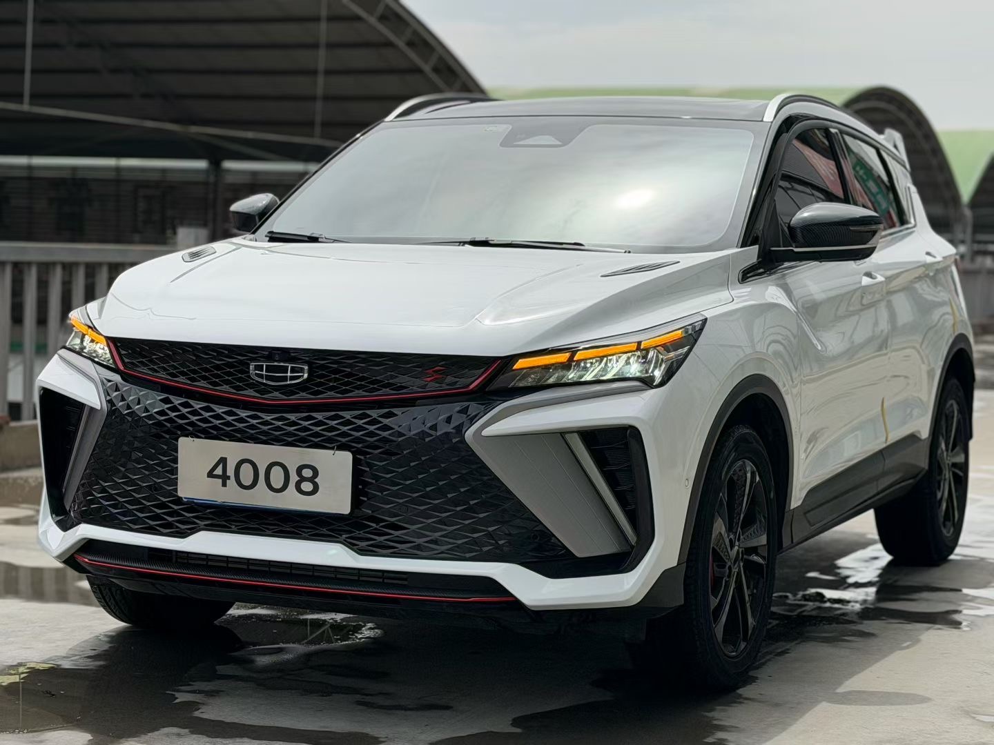 GEELY Coolray 2023 immagine di auto 