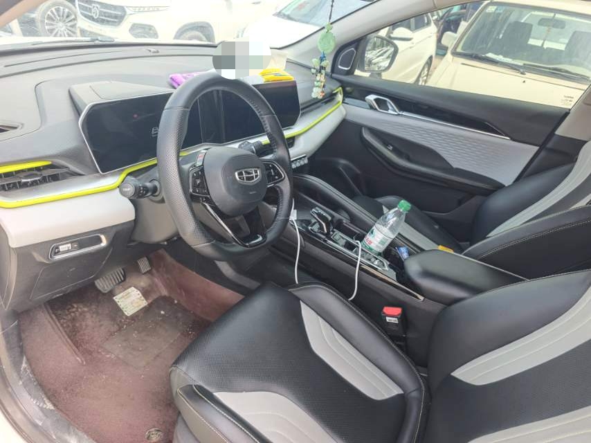 GEELY Coolray 2023 car image #8