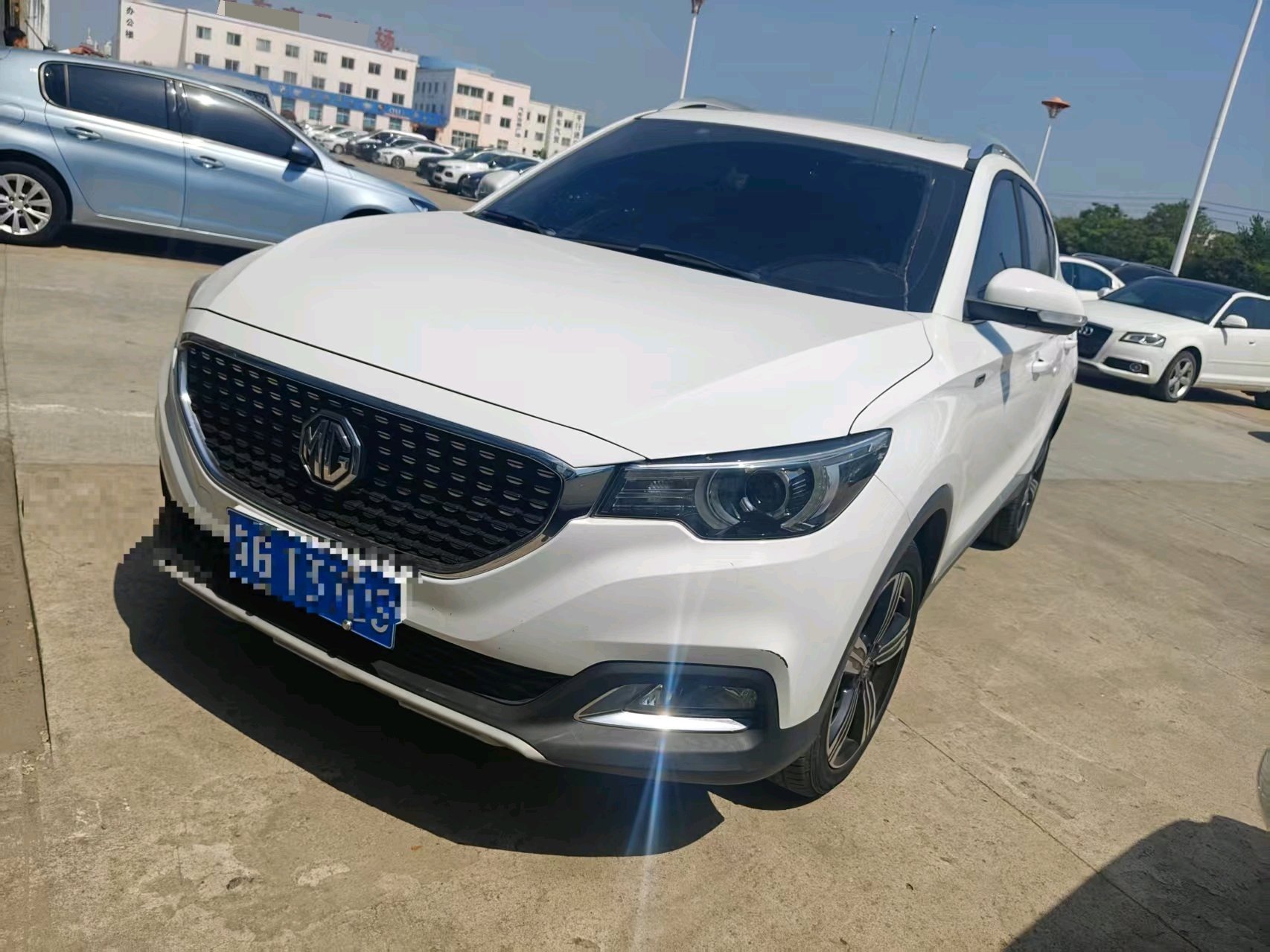 MG ZS 2019 MG ZS 2019 car image