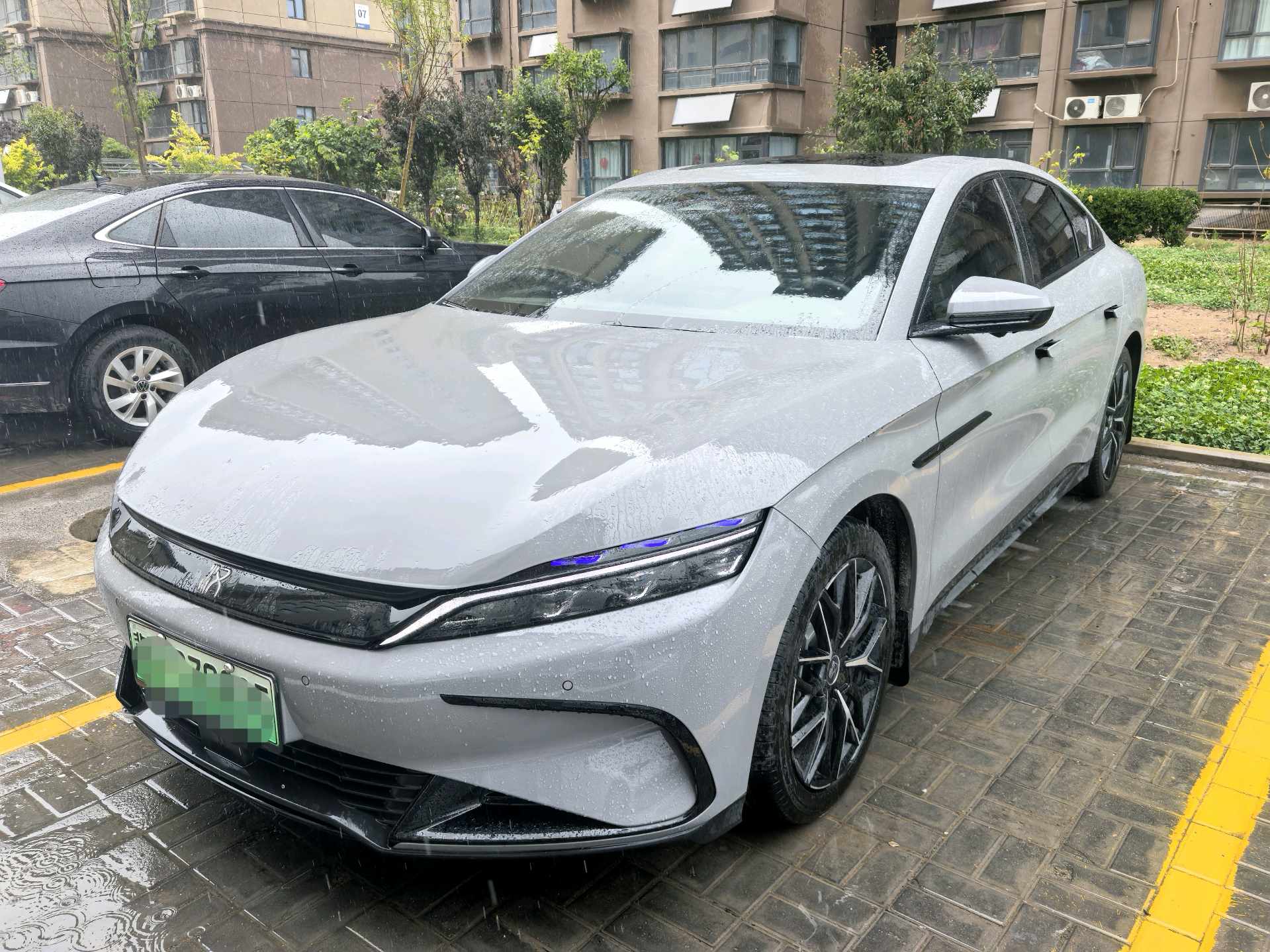 BYD Han 2024 BYD Han 2024 car image