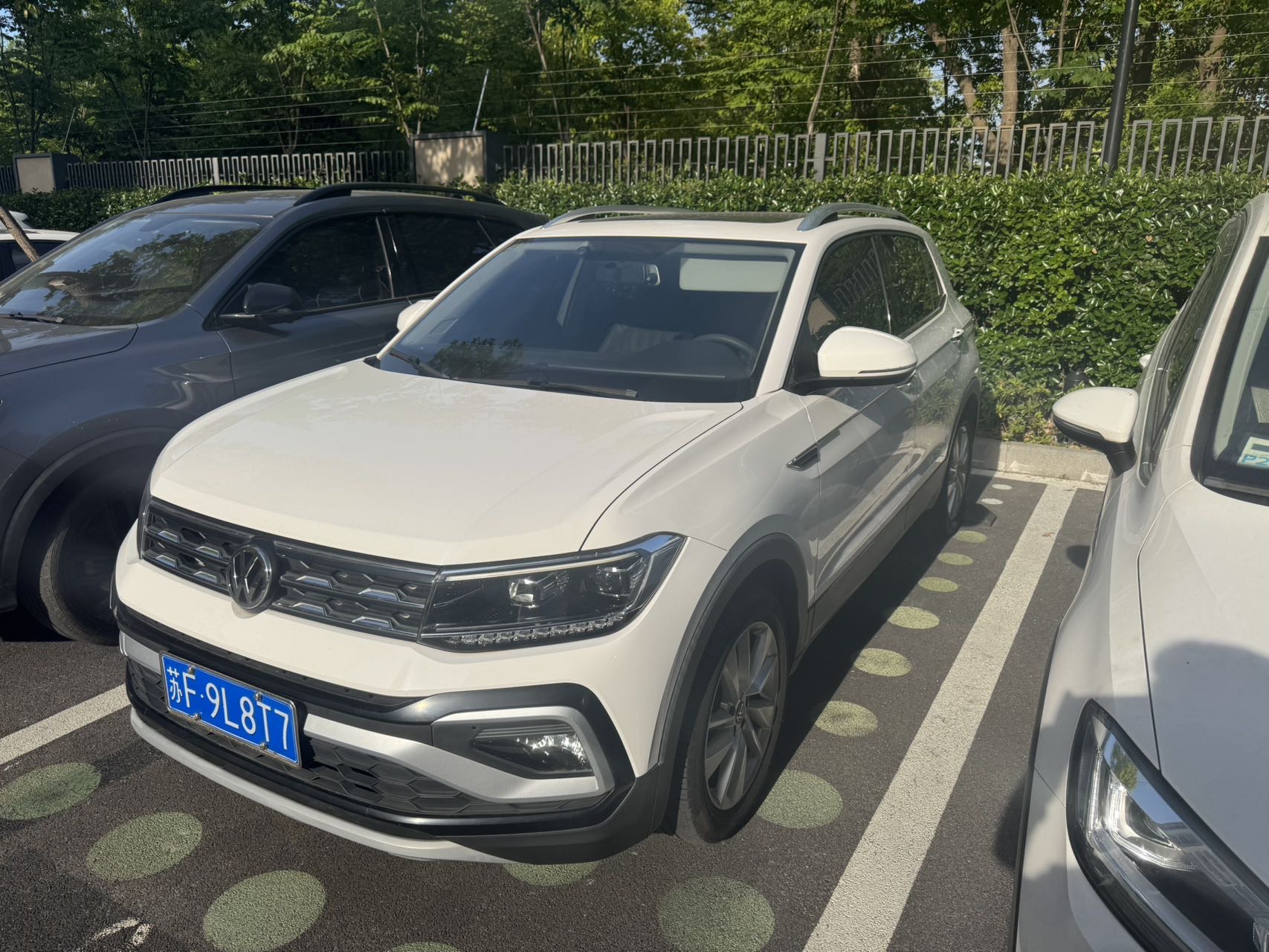 Volkswagen T-Cross 2020 car image 