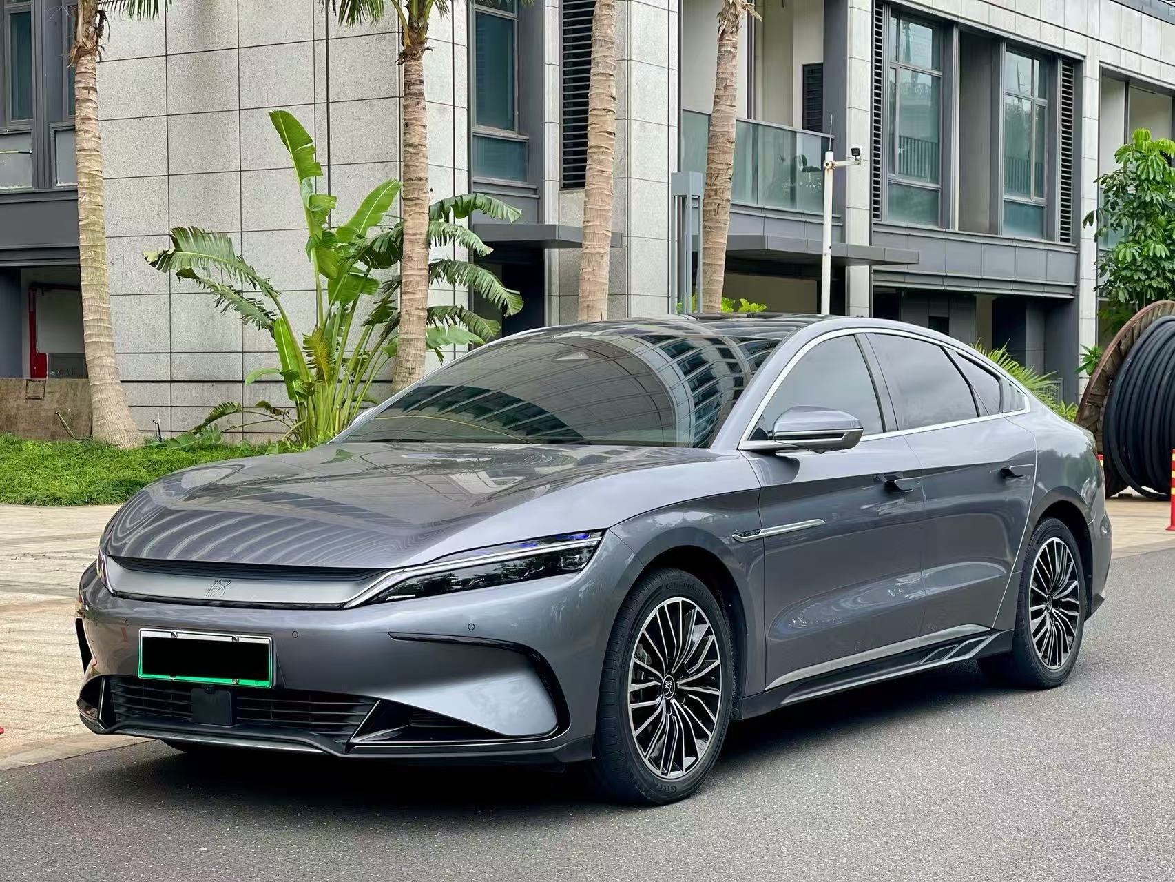 BYD Han 2023 BYD Han 2023 car image