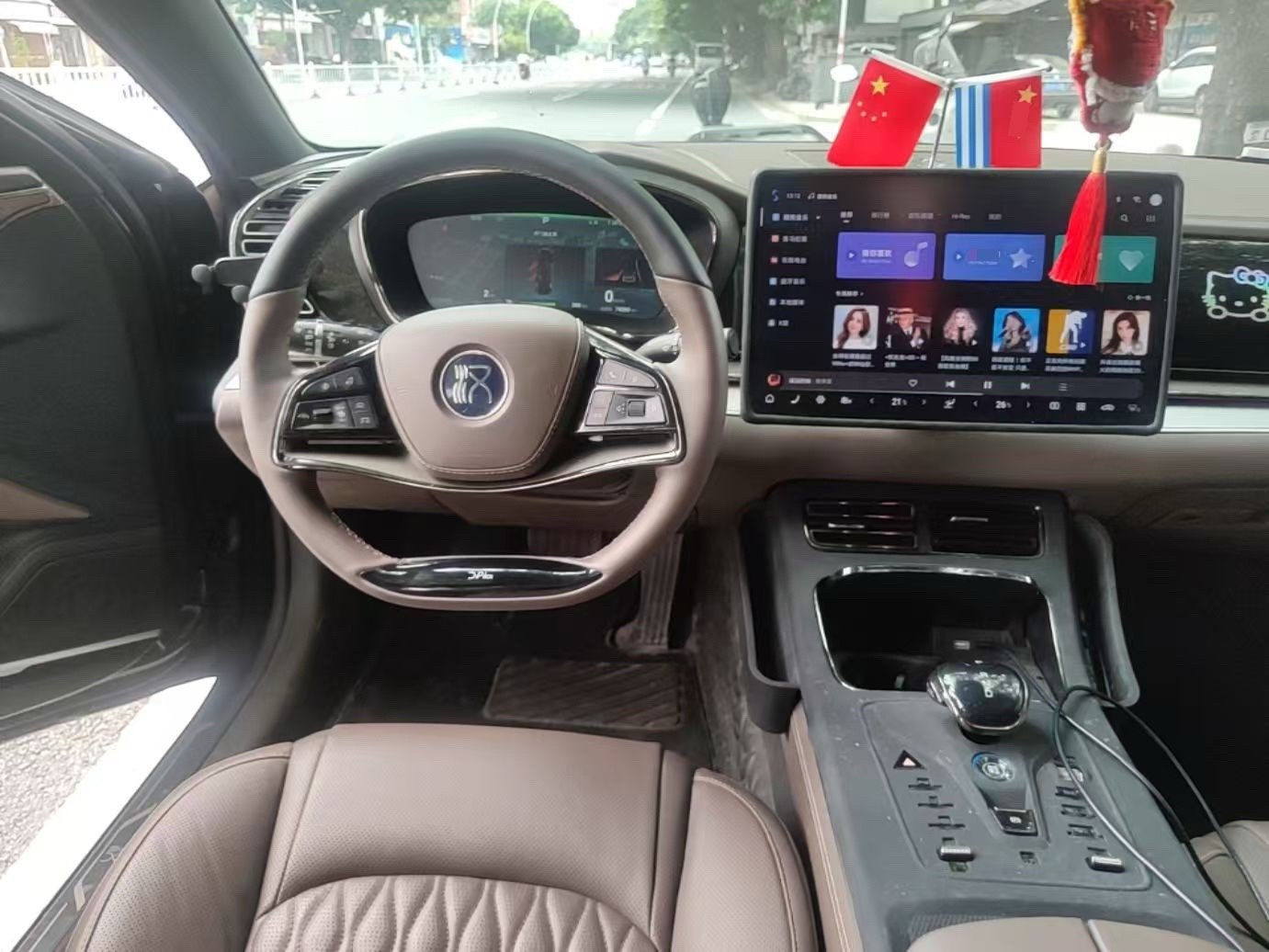 BYD Han 2024 #4 BYD Han 2024 immagine di auto #4
