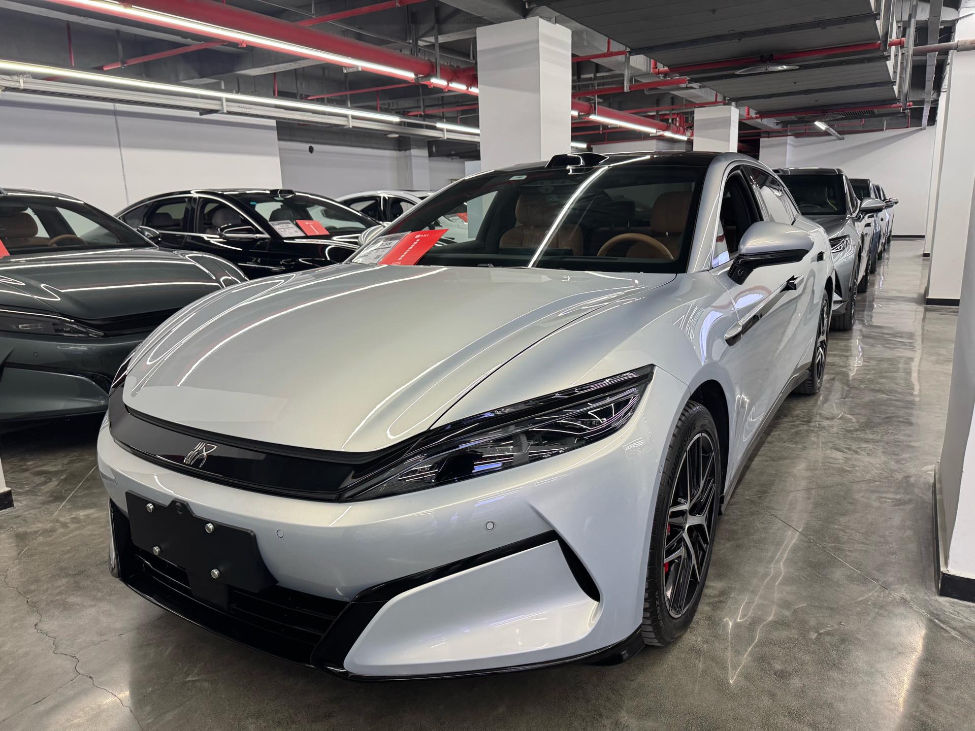 BYD HanL 2025 BYD HanL 2025 car image