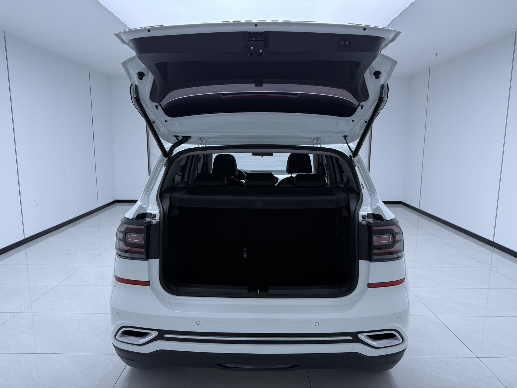 2022 #18 2022 immagine di auto #18