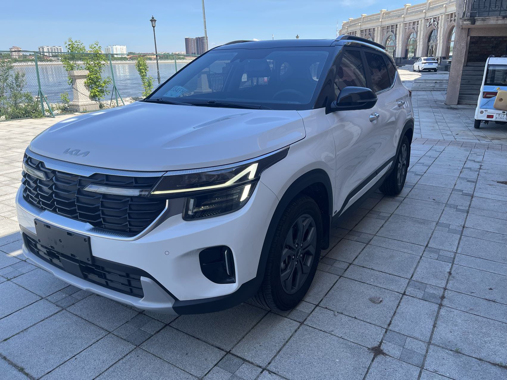 Kia Seltos 2023 car image 