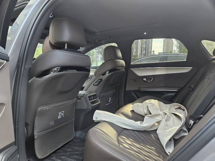 BYD Han 2023 car image #5