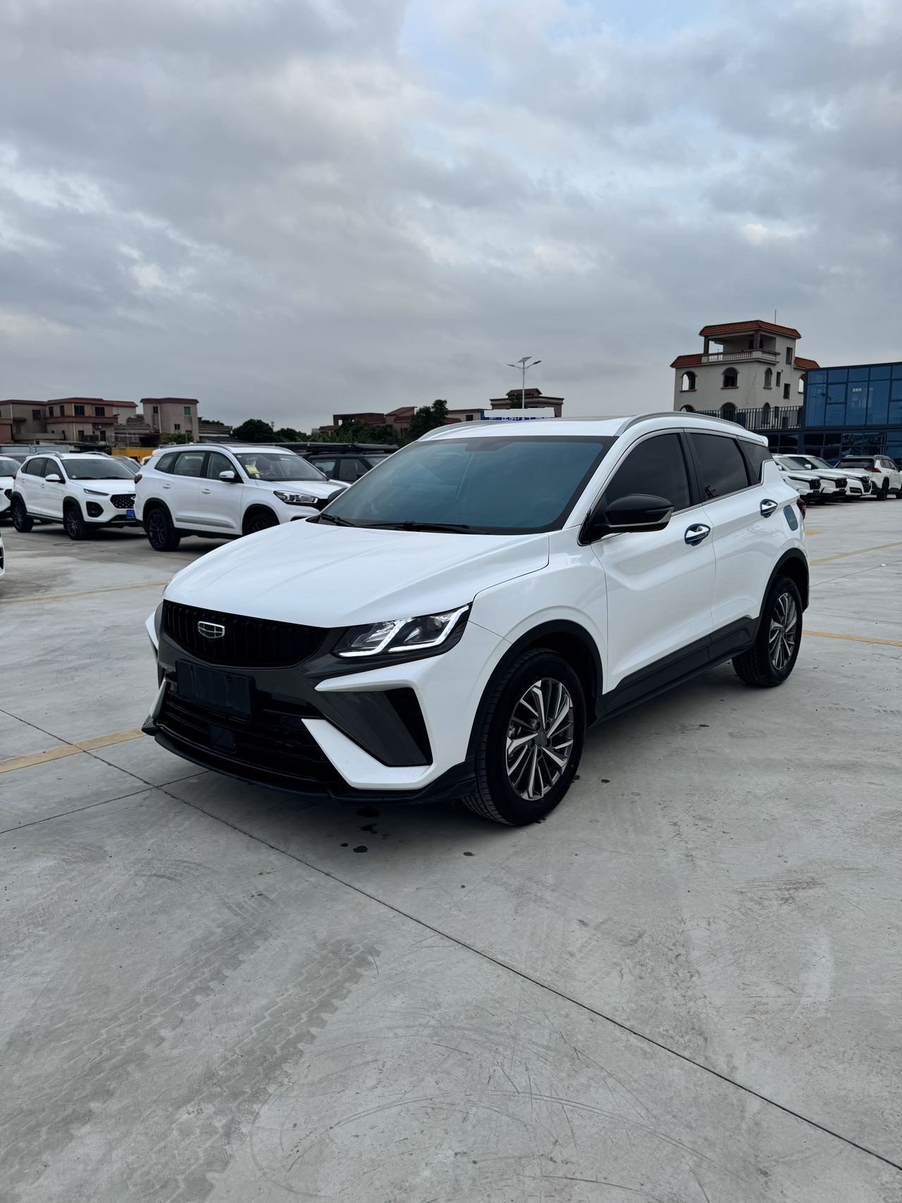 GEELY Coolray 2024 car image 