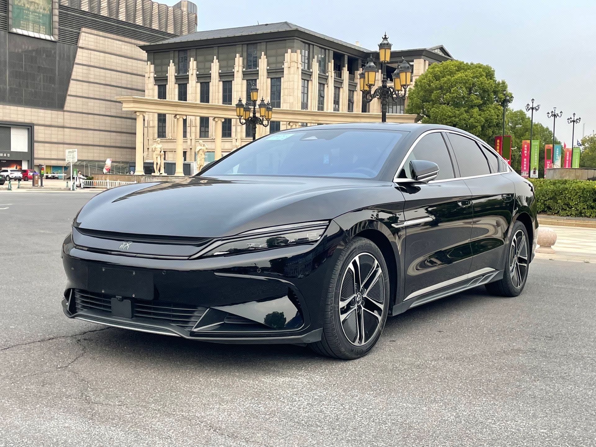 BYD Han 2023 BYD Han 2023 car image