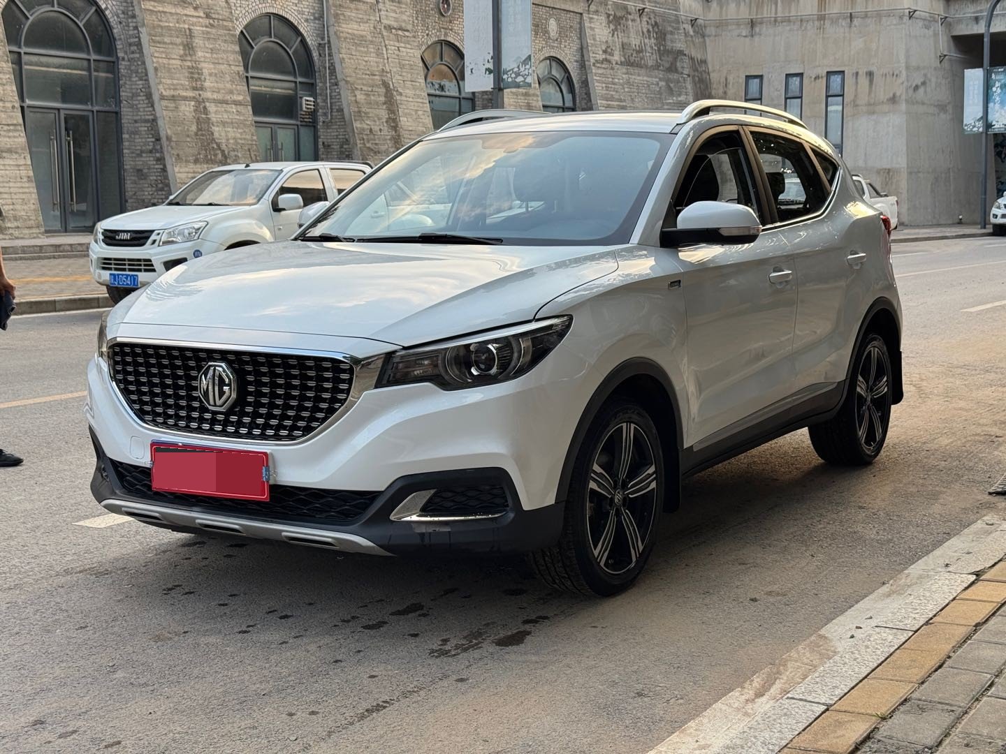 MG ZS 2018 MG ZS 2018 car image