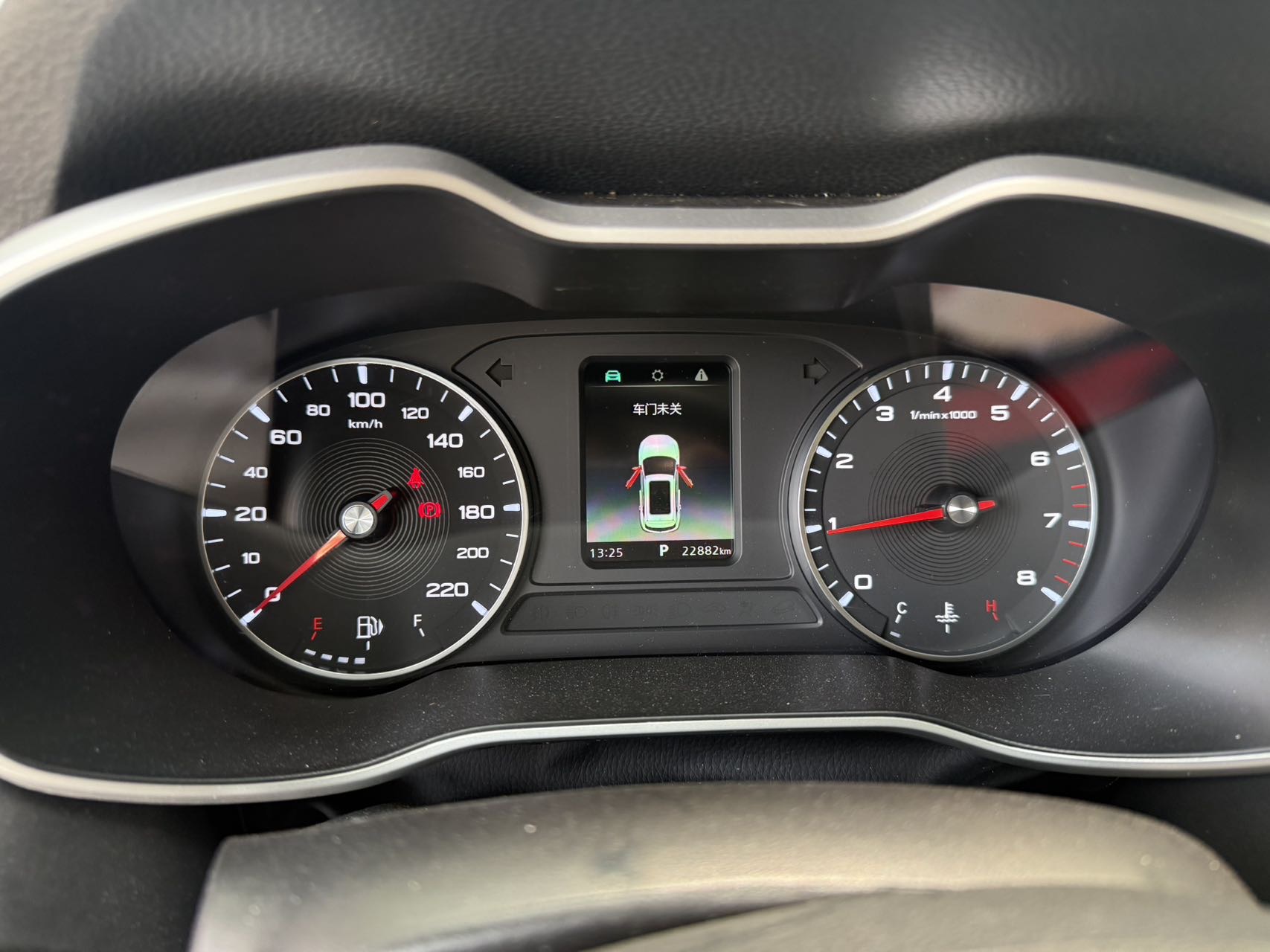 MG ZS 2023 car image #7