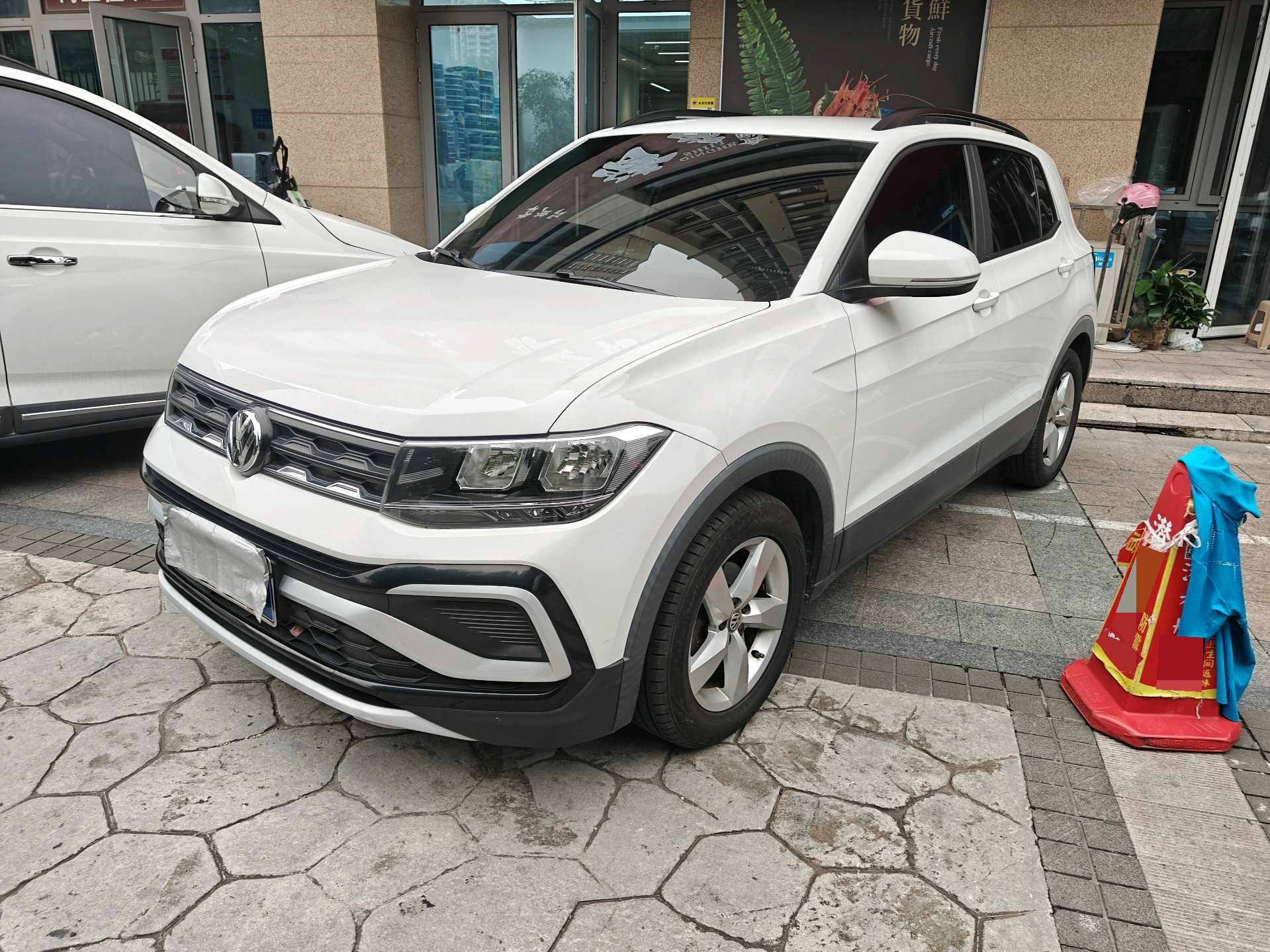 Volkswagen T-Cross 2019 Volkswagen T-Cross 2019 car image