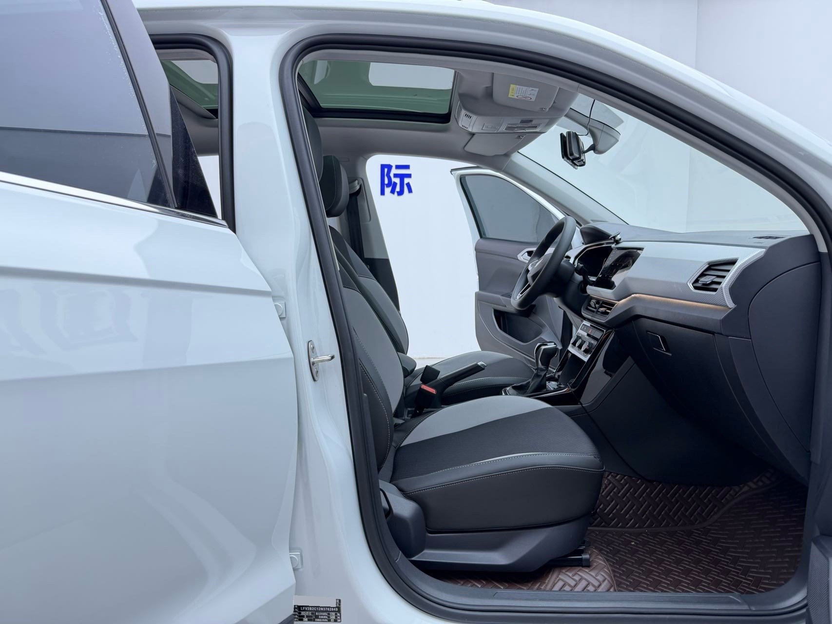 Volkswagen Tacqua 2022 #5 Volkswagen Tacqua 2022 car image #5