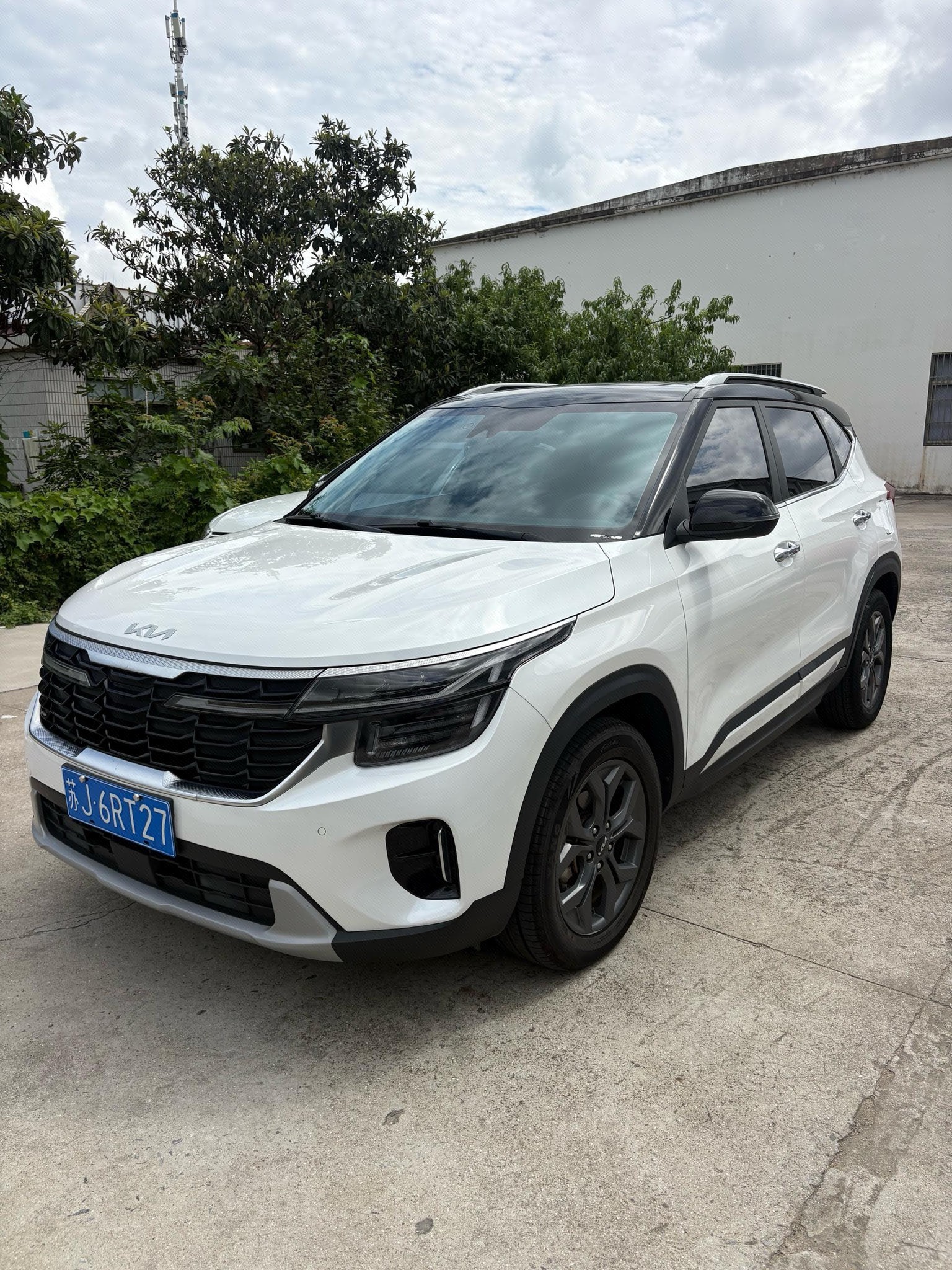 Kia Seltos 2023 Kia Seltos 2023 car image