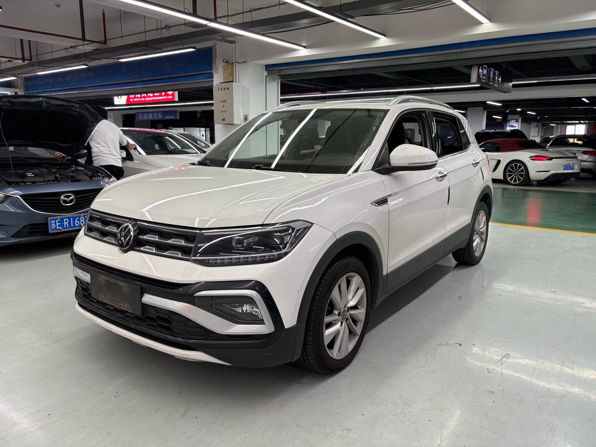 Volkswagen T-Cross 2021 Volkswagen T-Cross 2021 car image