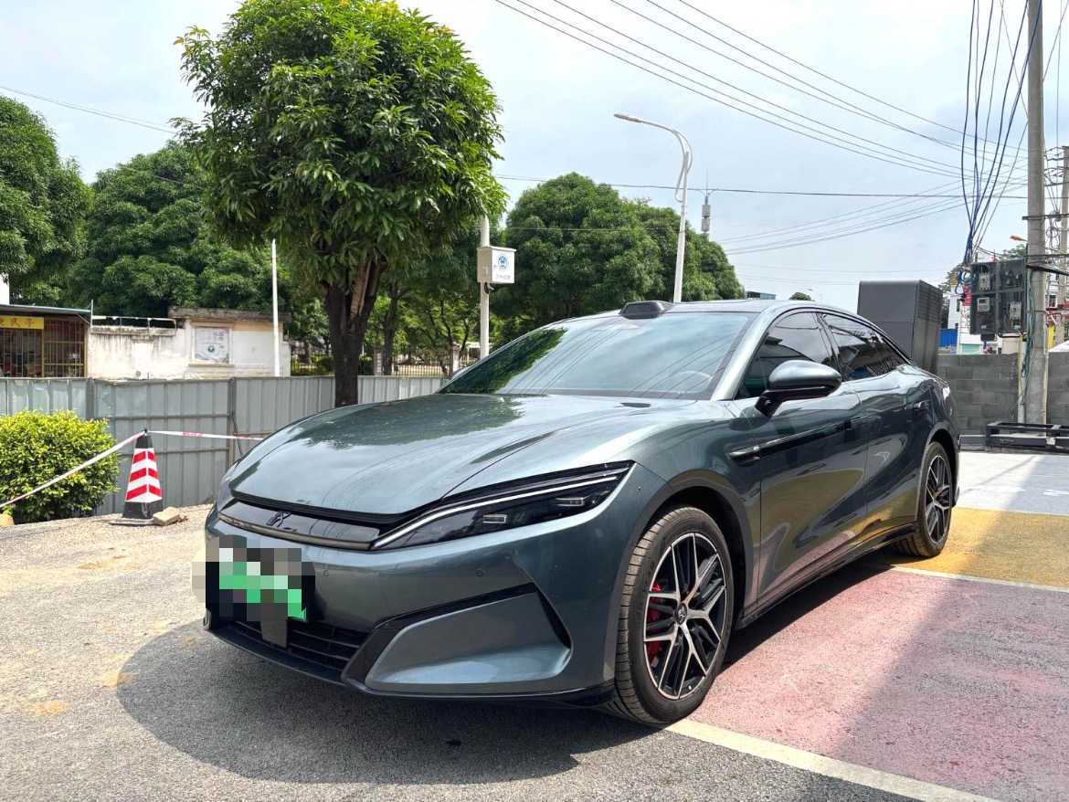 BYD HanL 2025 BYD HanL 2025 car image