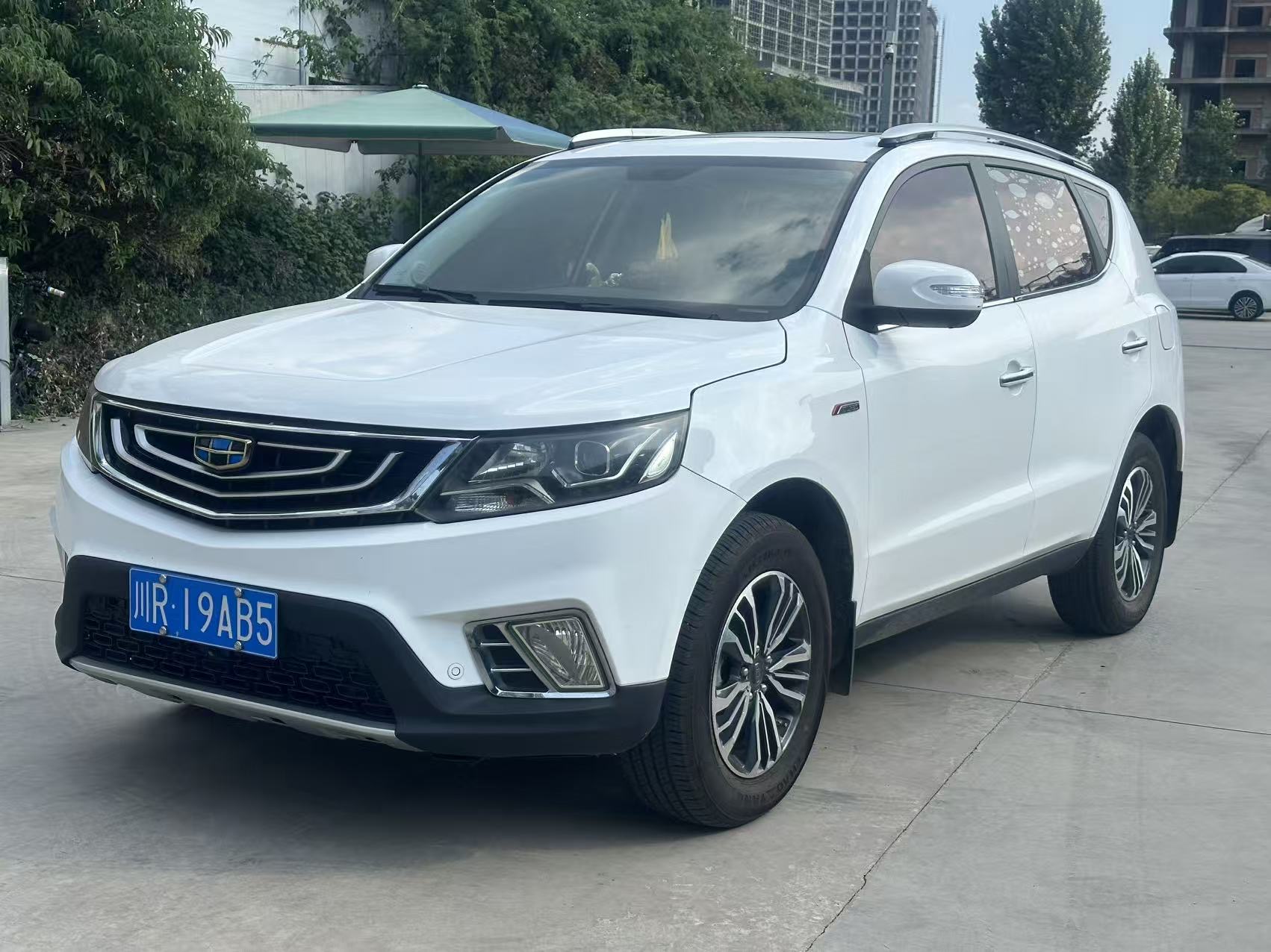 GEELY Vision X6 2017 car image 