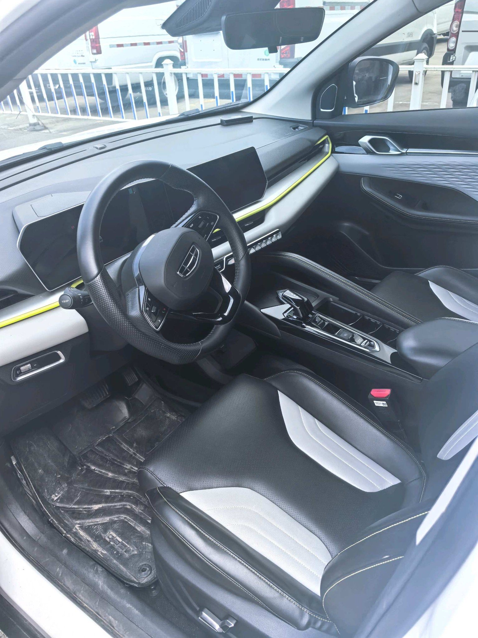 GEELY Coolray 2023 #4 GEELY Coolray 2023 car image #4