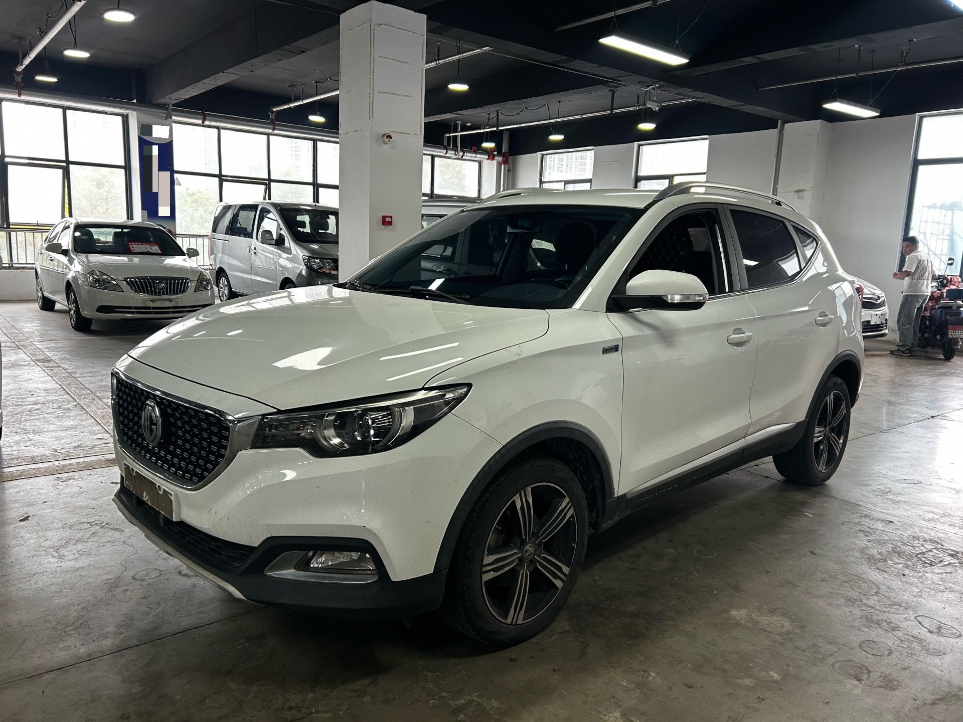 MG ZS 2018 MG ZS 2018 car image
