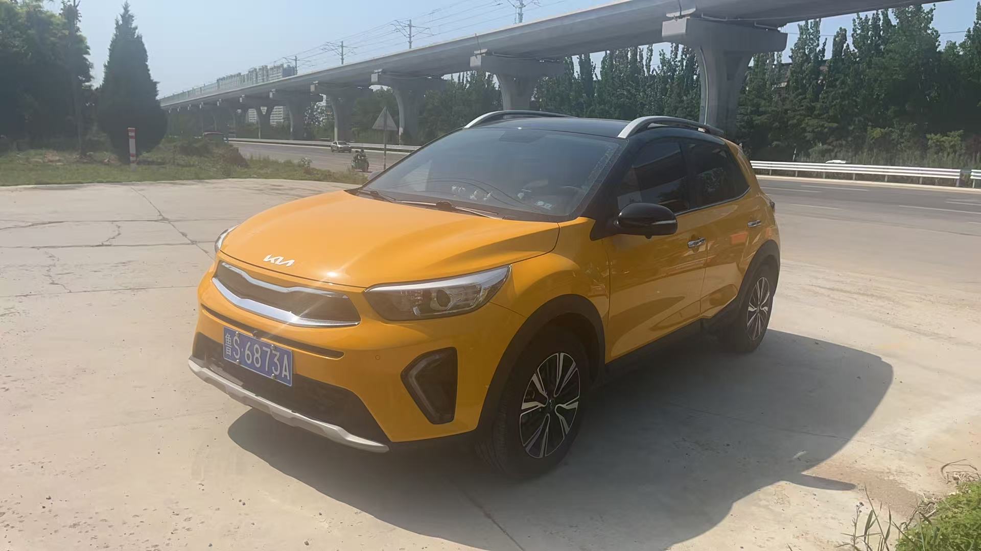 Kia KX1 2023 car image 