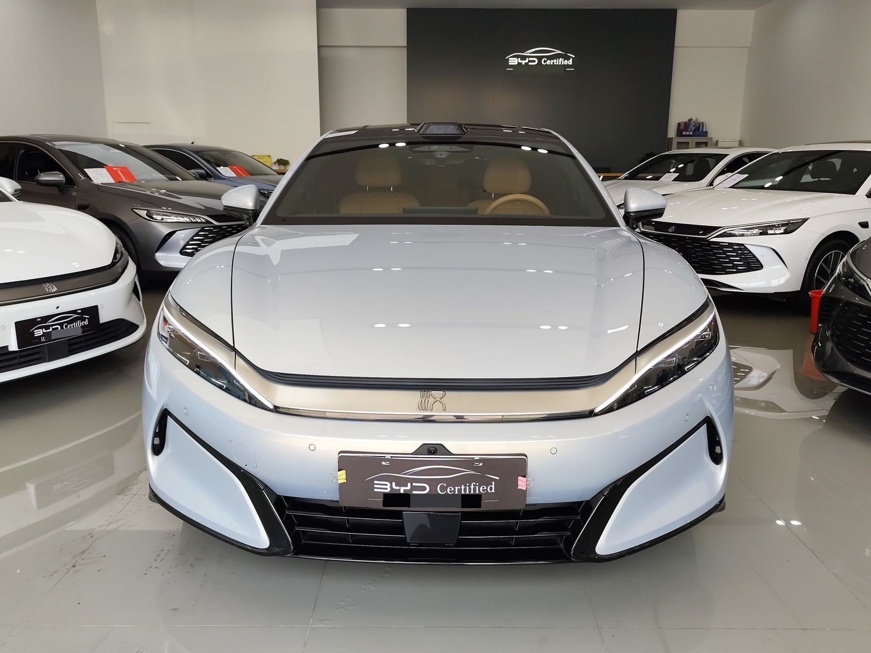 BYD HanL 2025 car image #2