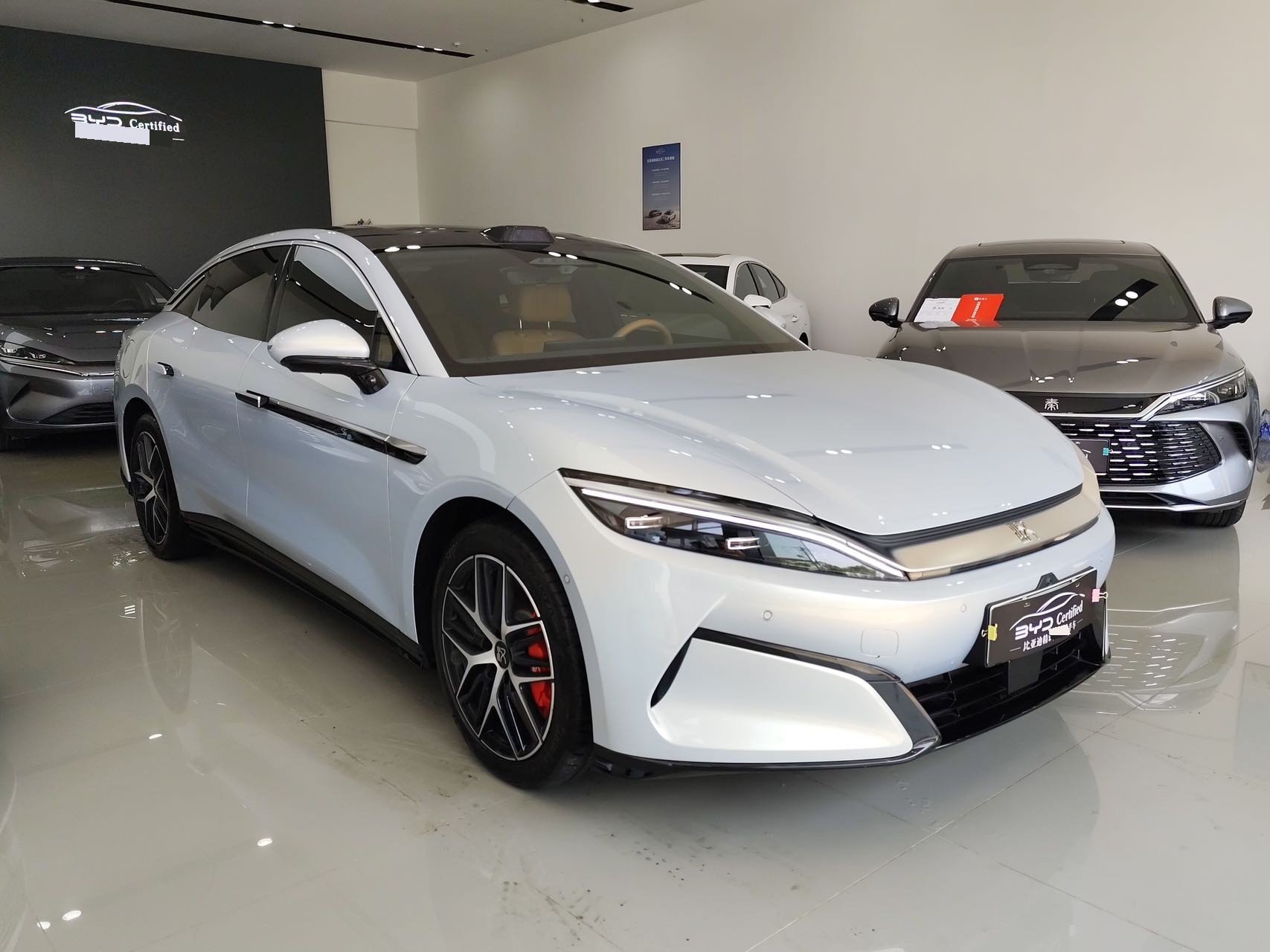 BYD HanL 2025 car image #3