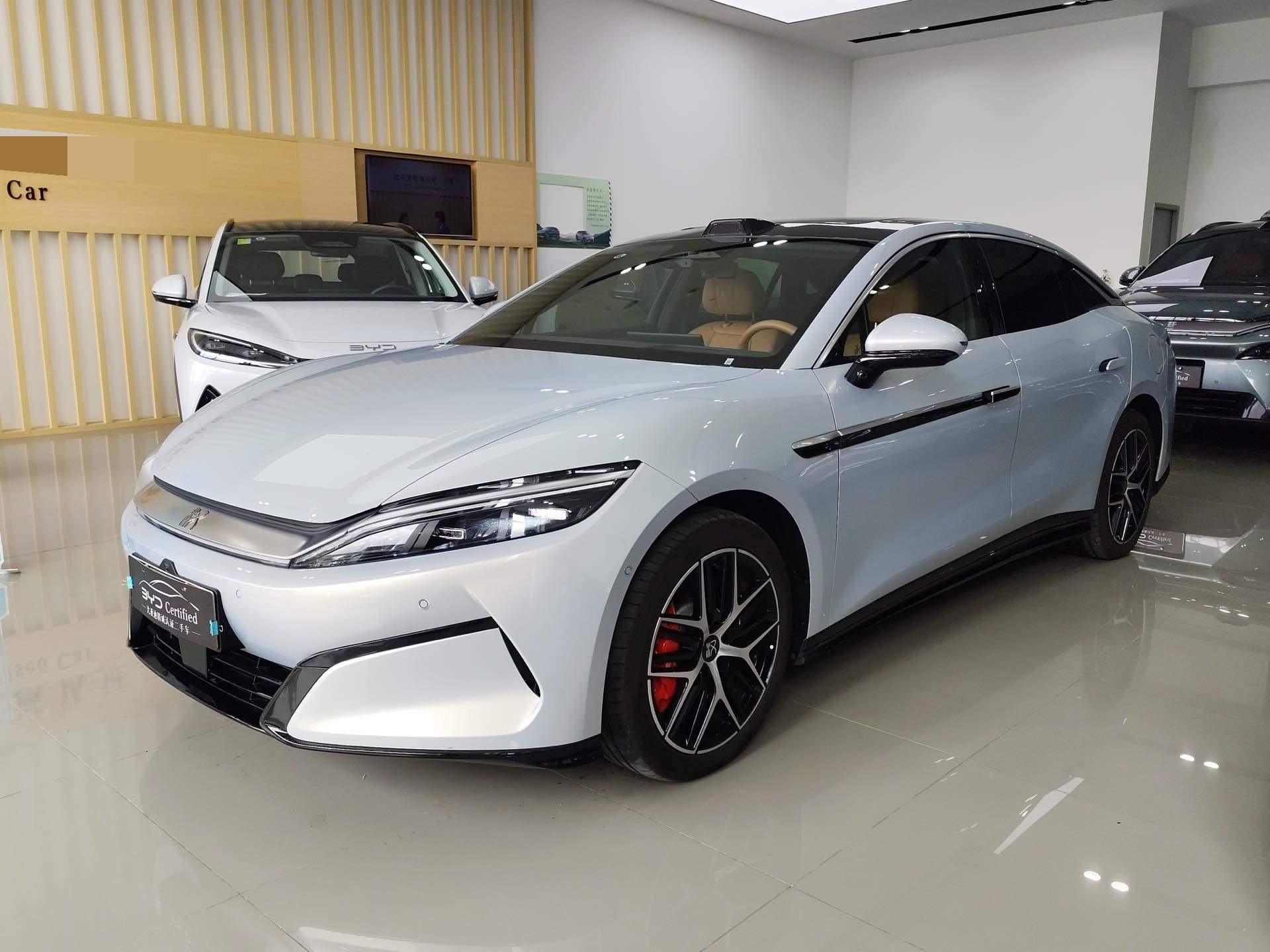 BYD HanL 2025 BYD HanL 2025 car image