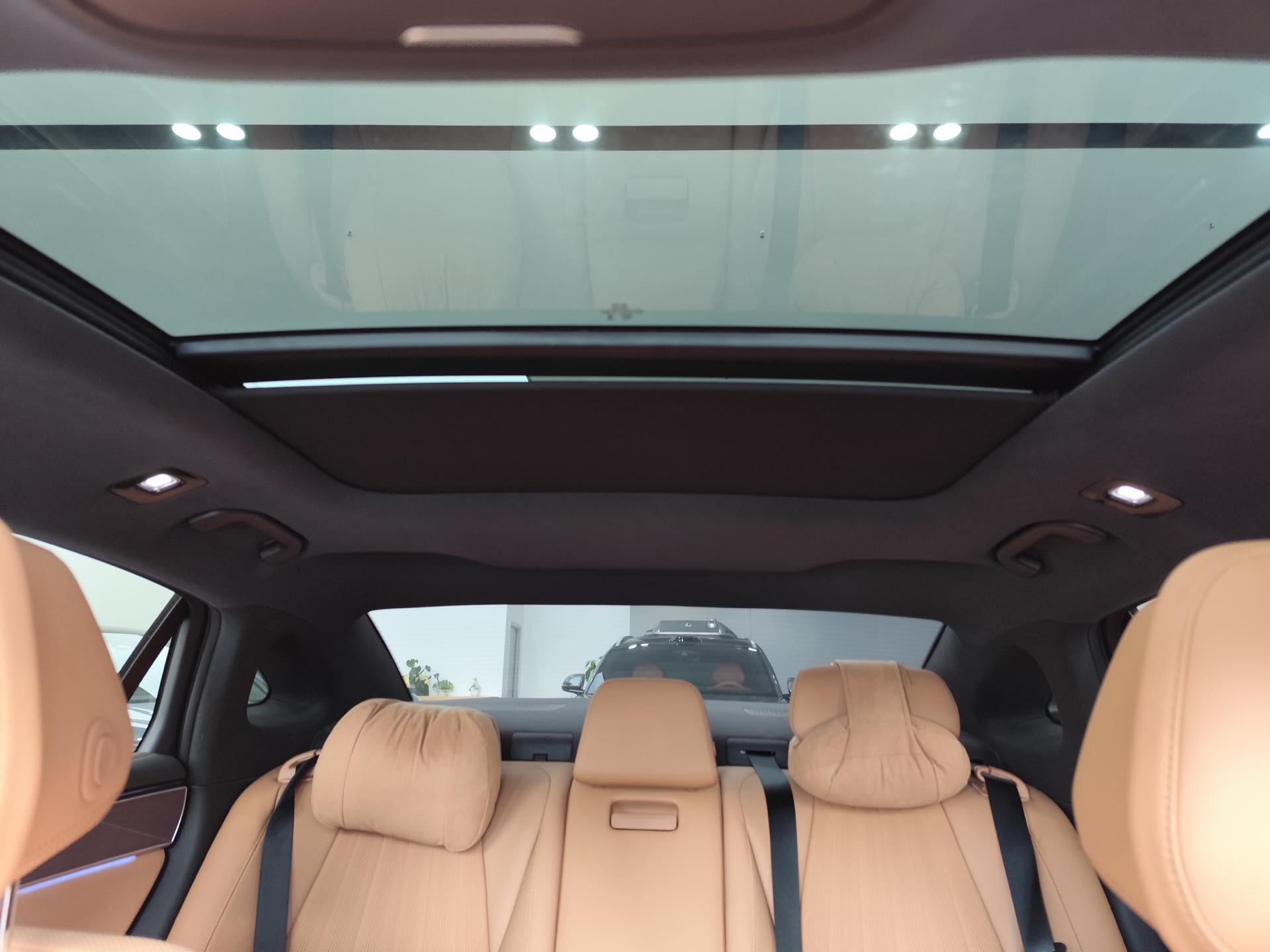 BYD HanL 2025 #10 BYD HanL 2025 car image #10