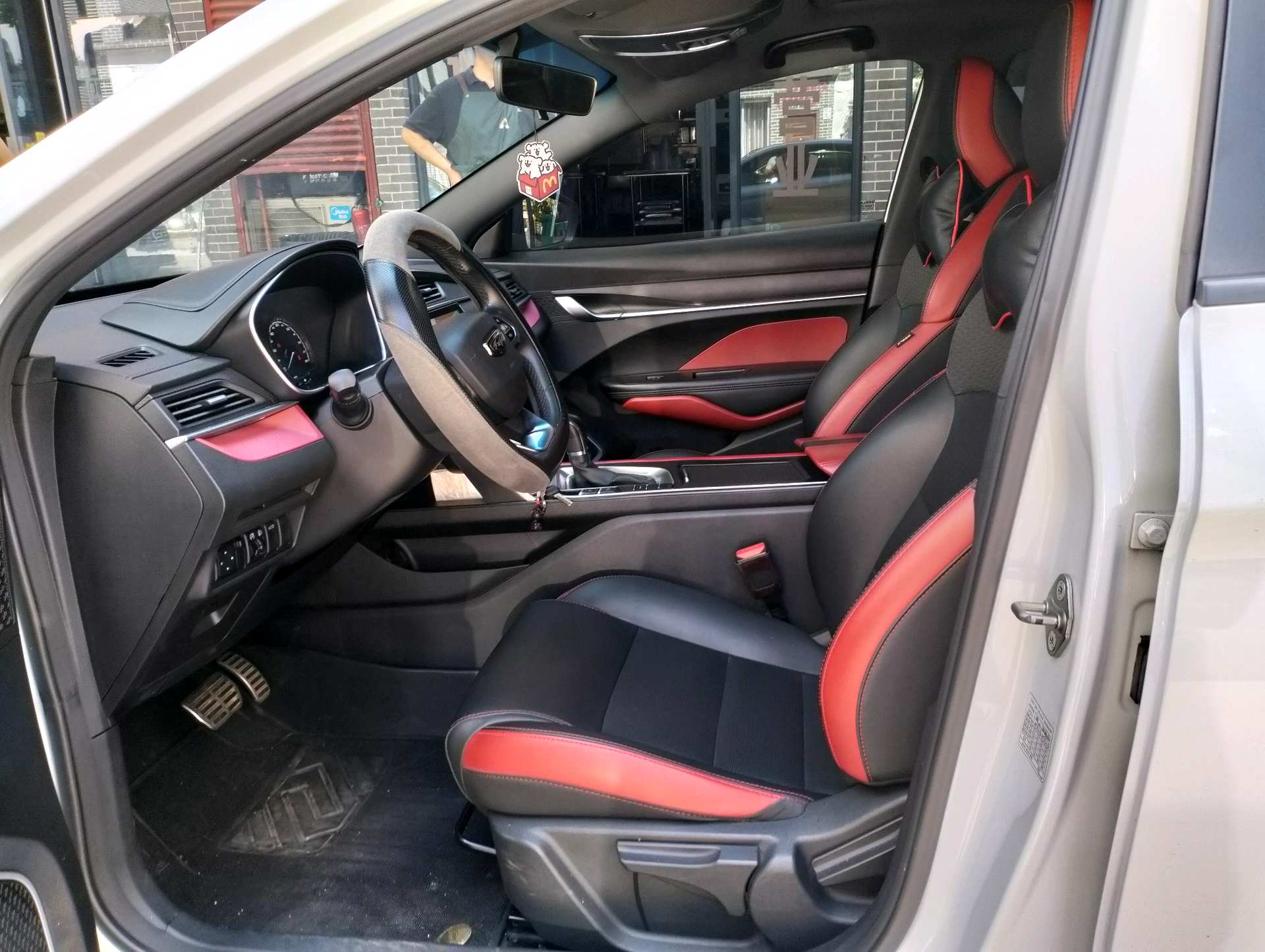 GEELY Binray 2020 #4 GEELY Binray 2020 صورة سيارة #4