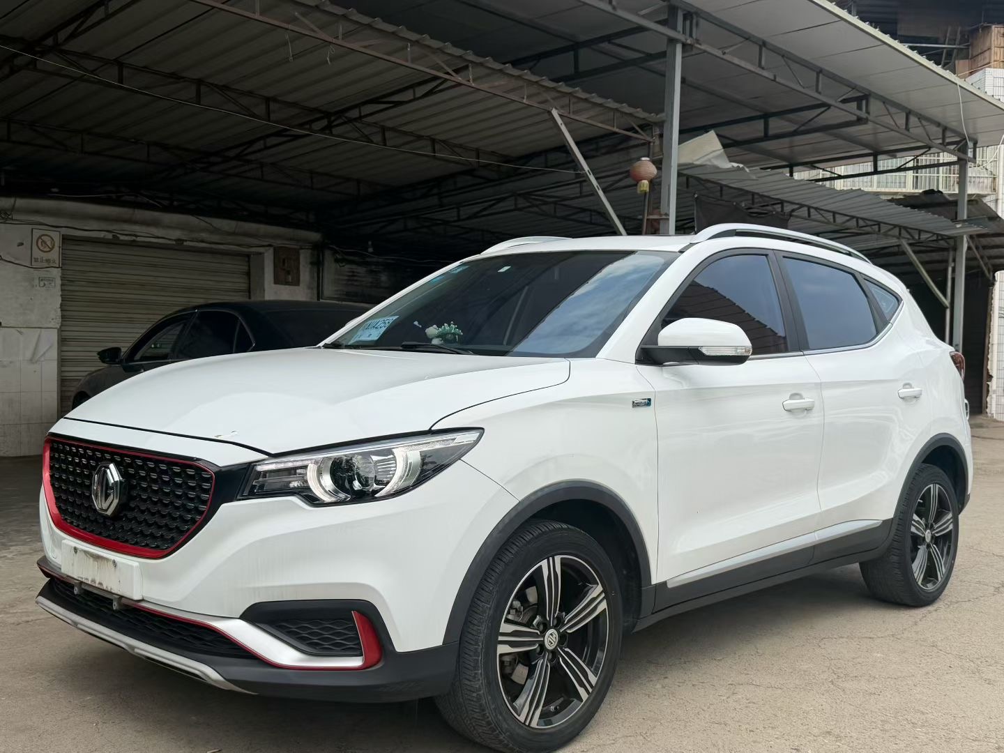 MG ZS 2018 MG ZS 2018 car image