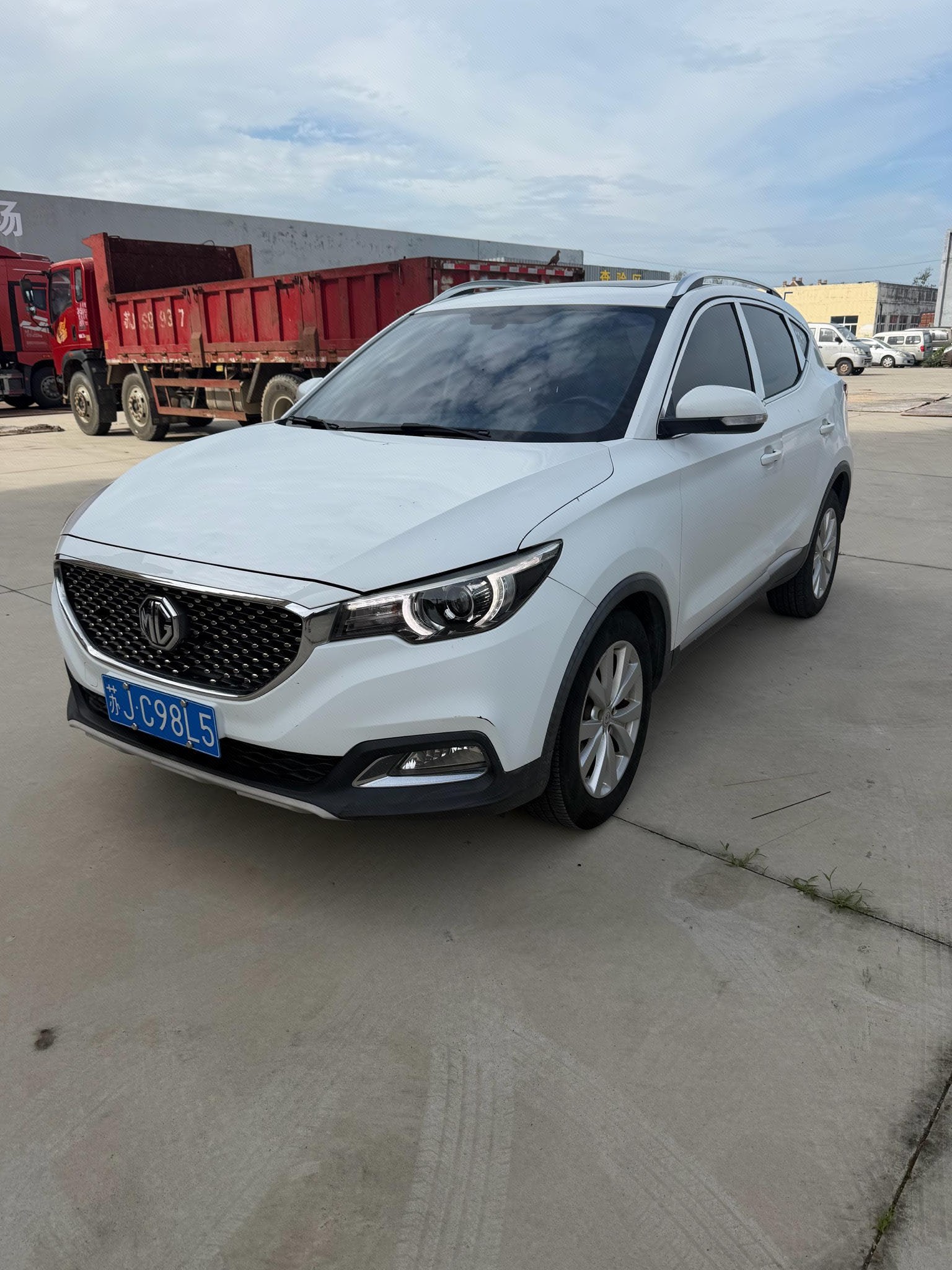 MG ZS 2018 MG ZS 2018 car image