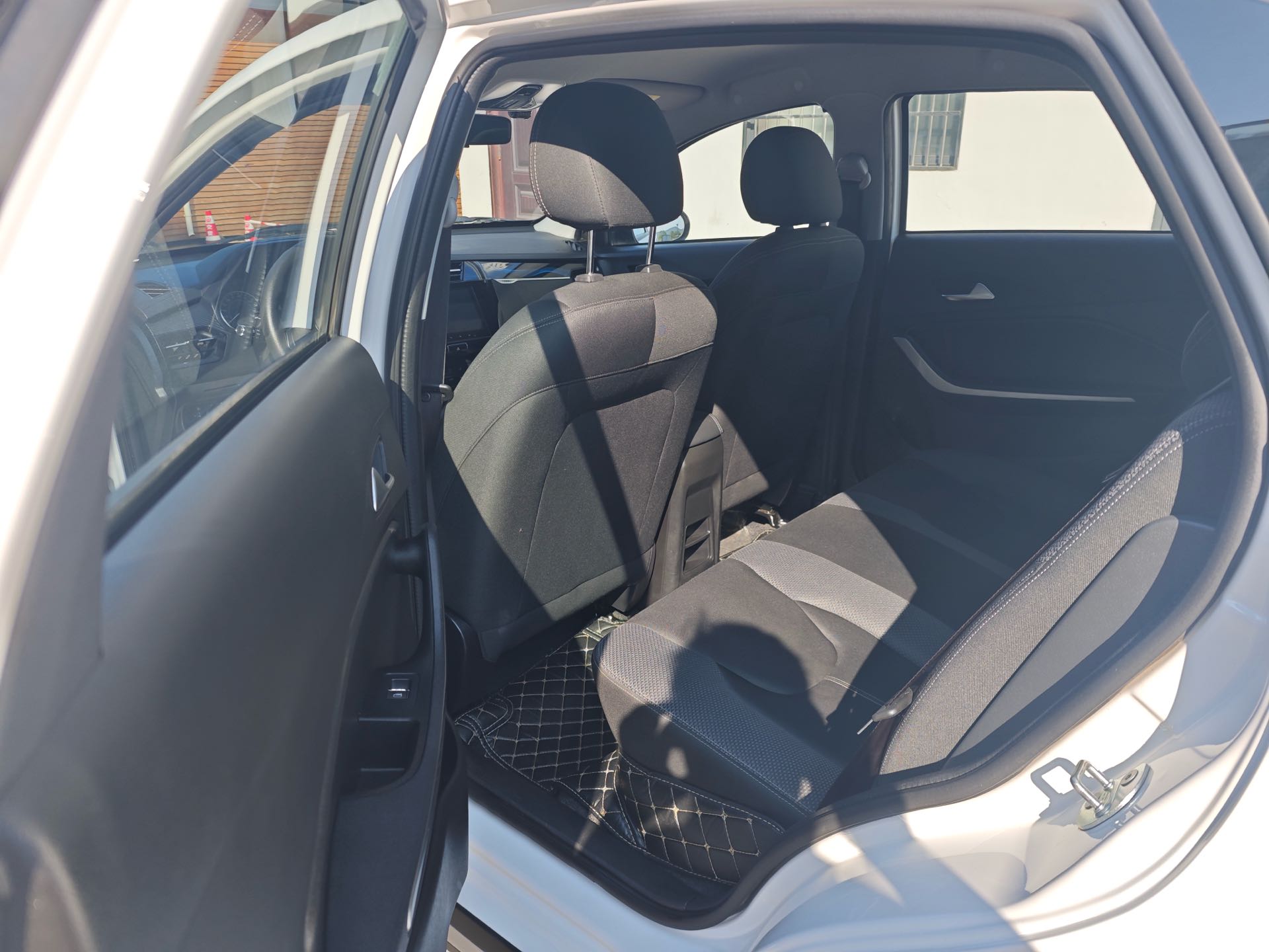 Chery Tiggo 3x 2025 #6 Chery Tiggo 3x 2025 car image #6